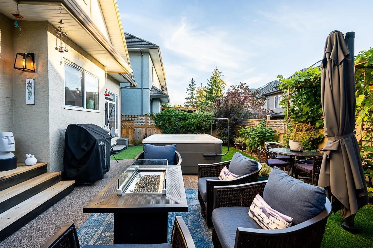 35 3363 ROSEMARY HEIGHTS CRESCENT