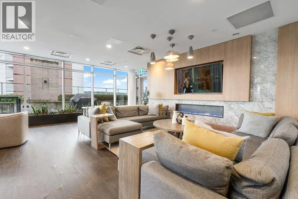 1901 988 QUAYSIDE DRIVE