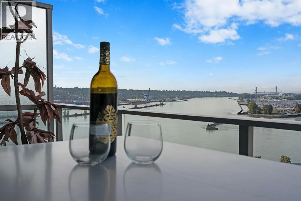 1901 988 QUAYSIDE DRIVE