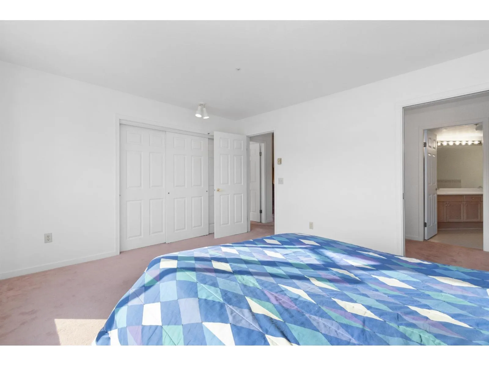 317 378 ESPLANADE AVENUE|Harrison Hot Springs