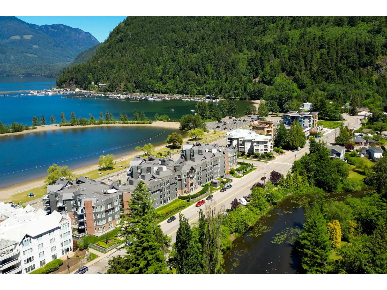 317 378 ESPLANADE AVENUE|Harrison Hot Springs