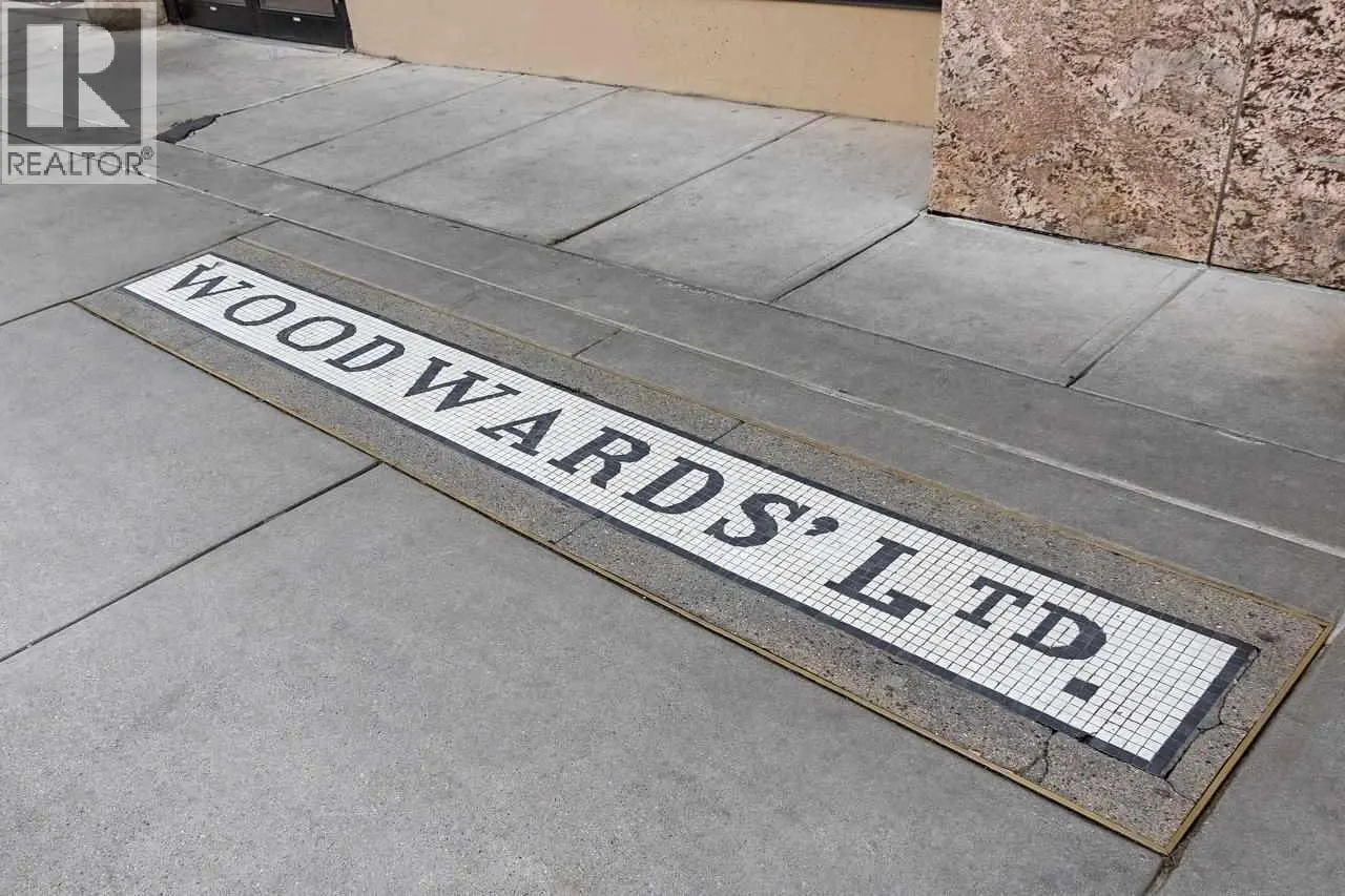 1701 108 W CORDOVA STREET