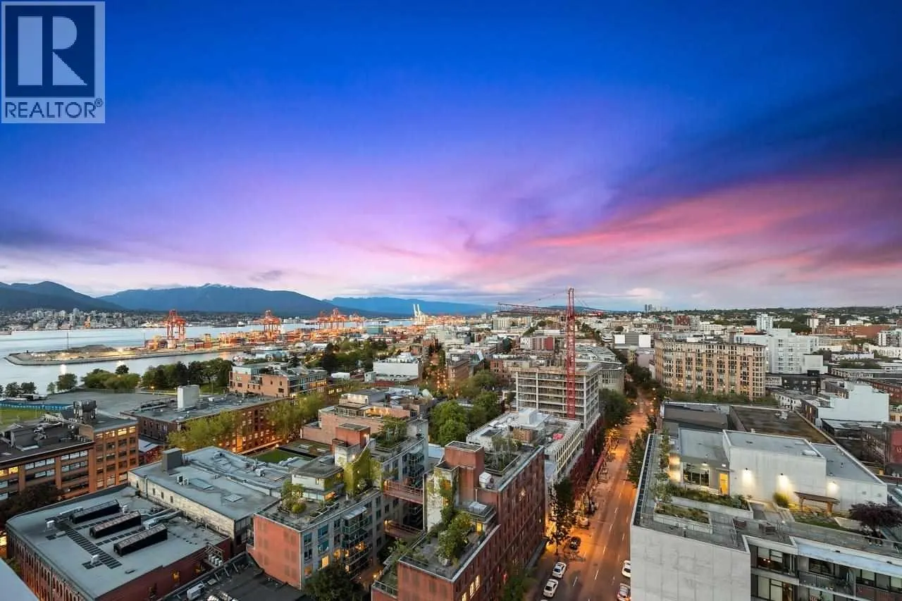 1701 108 W CORDOVA STREET