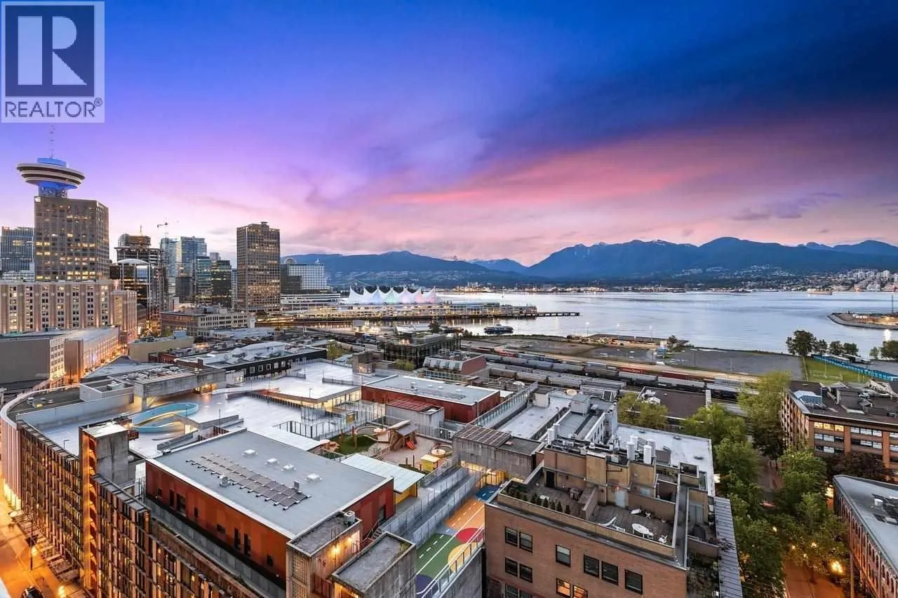 1701 108 W CORDOVA STREET