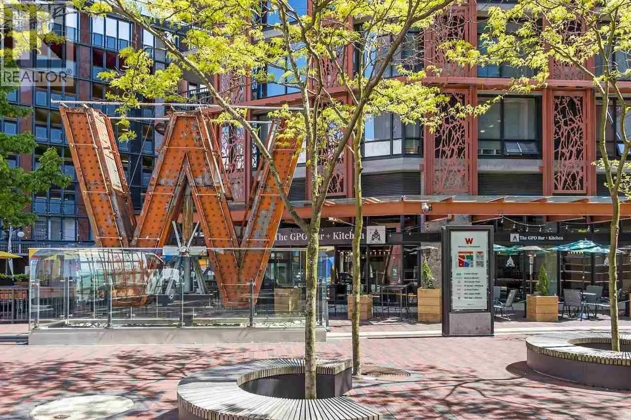 1701 108 W CORDOVA STREET