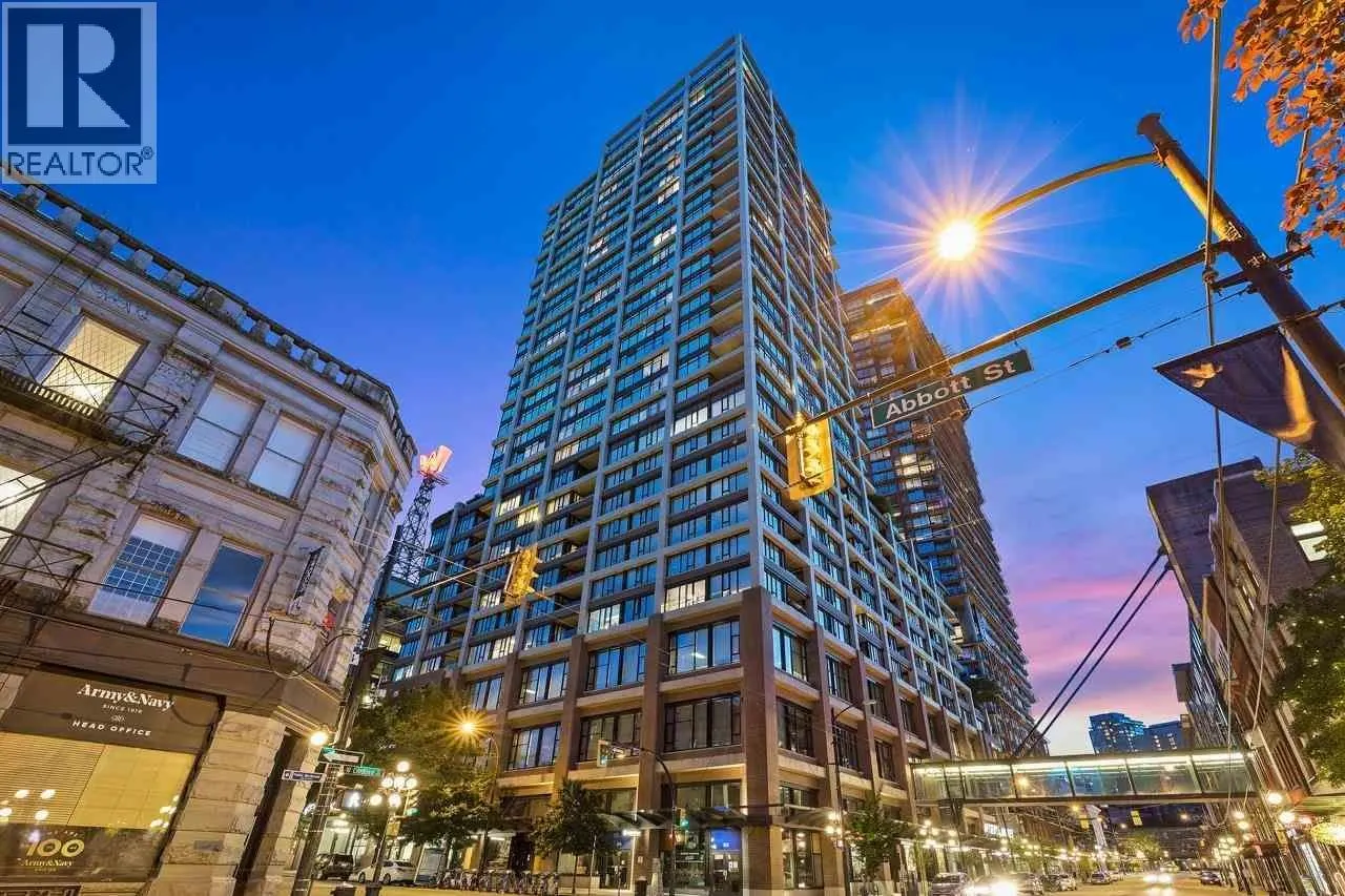1701 108 W CORDOVA STREET