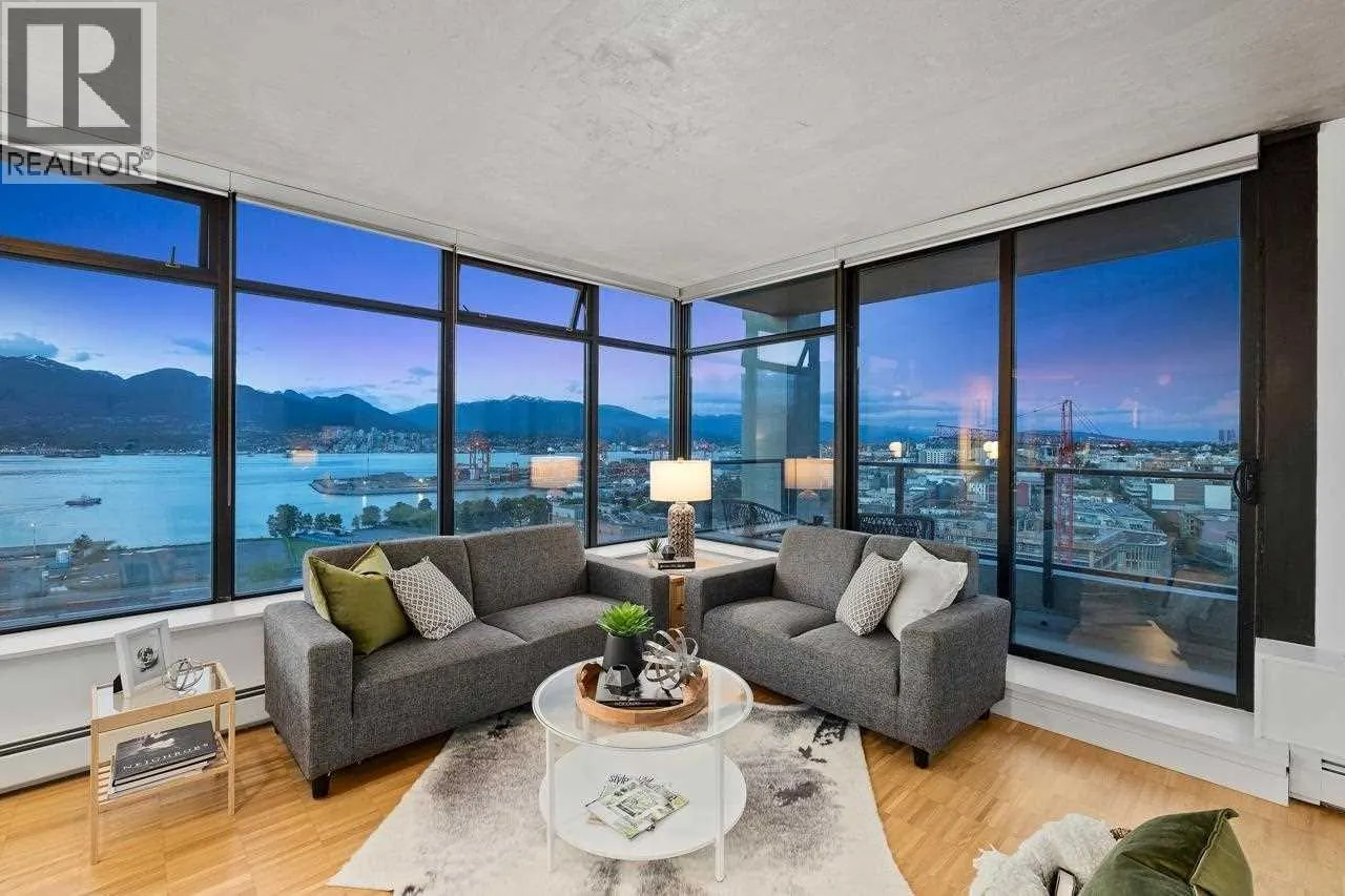 1701 108 W CORDOVA STREET