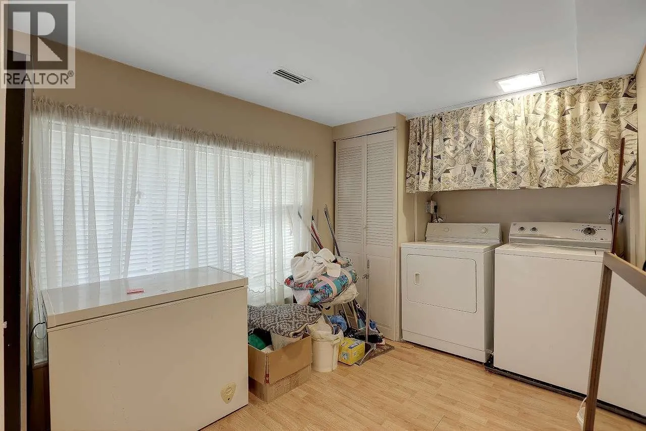 6407 LOUGHEED HIGHWAY