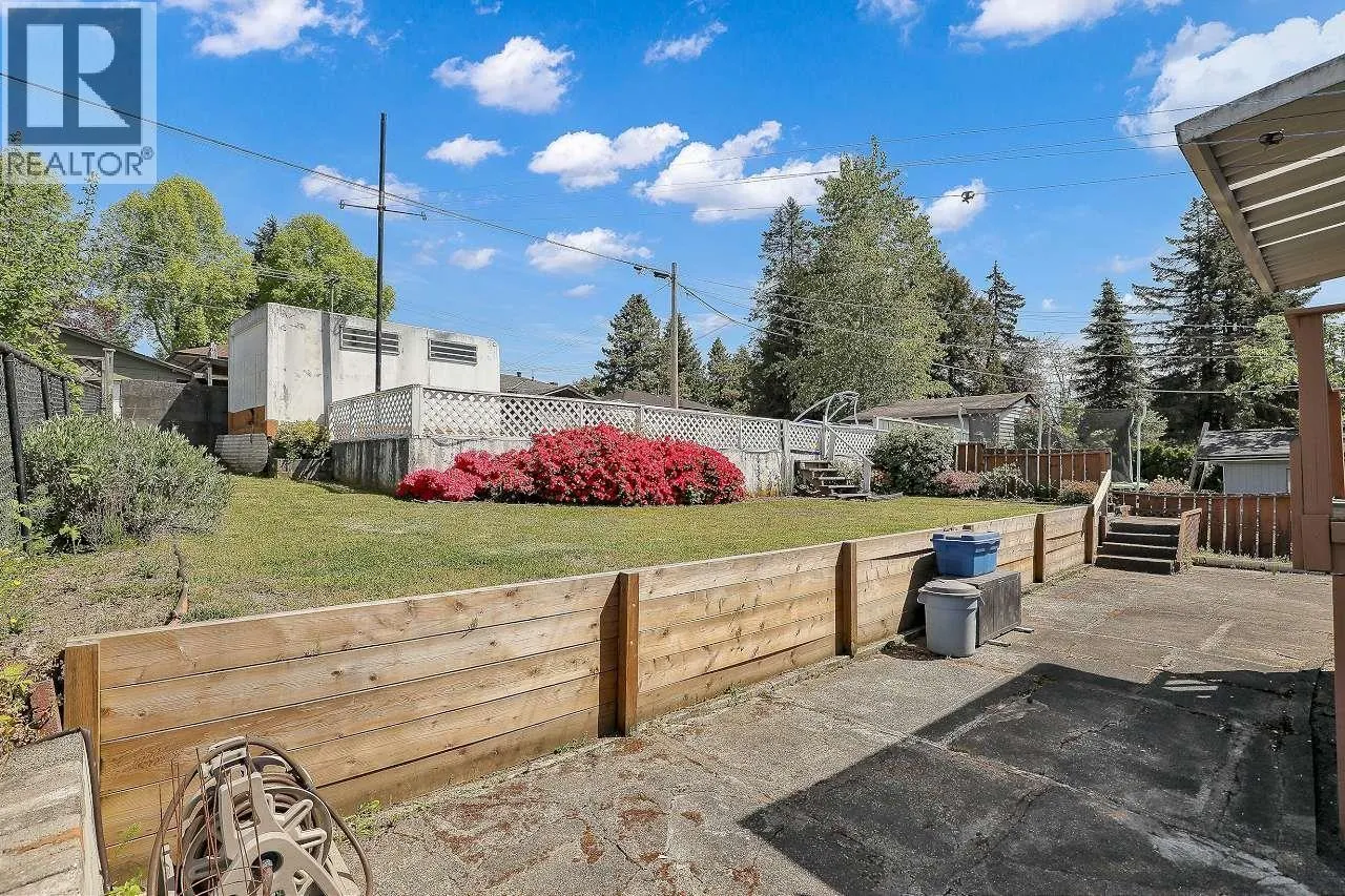 6407 LOUGHEED HIGHWAY