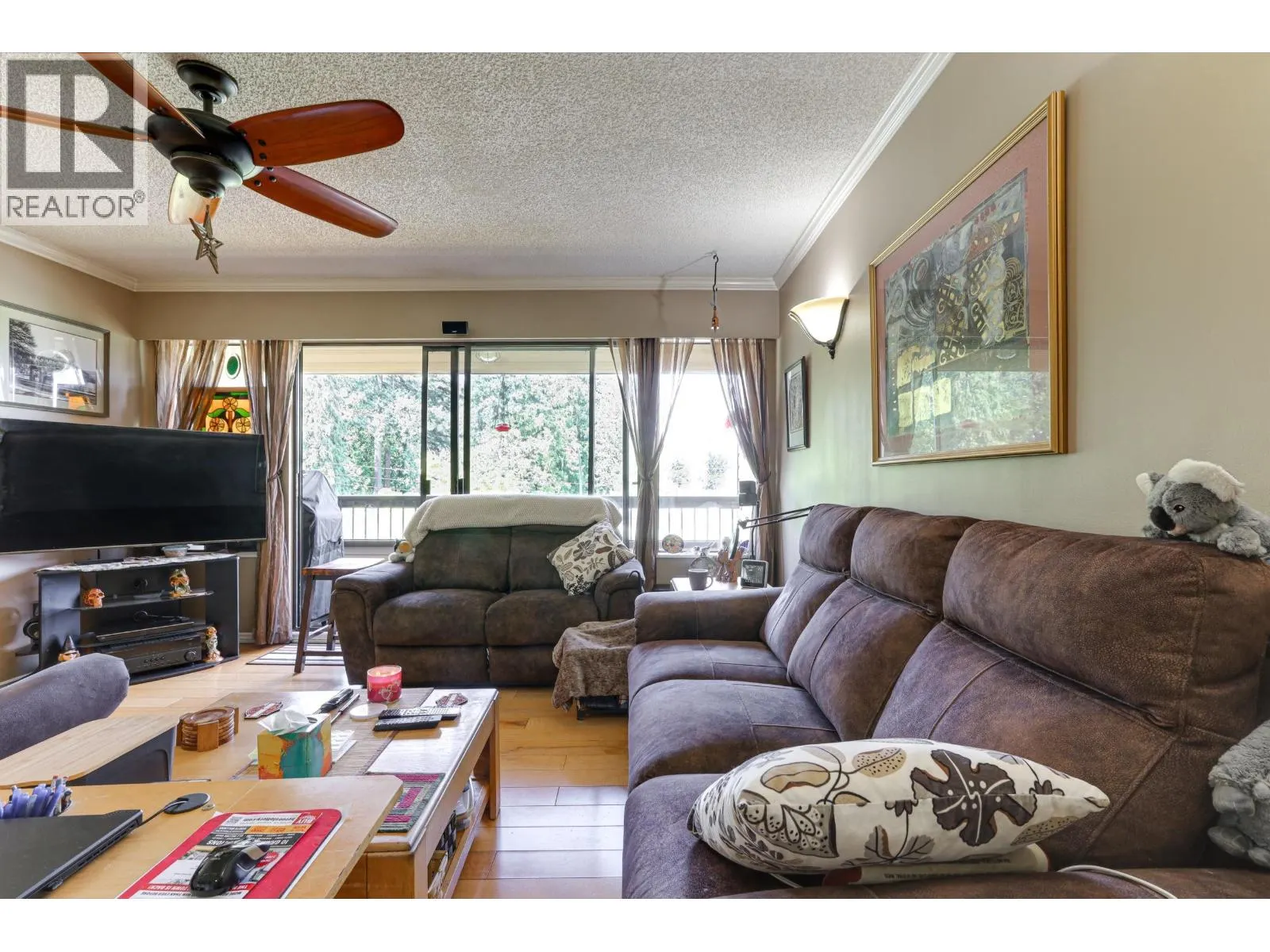 301 1048 KING ALBERT AVENUE