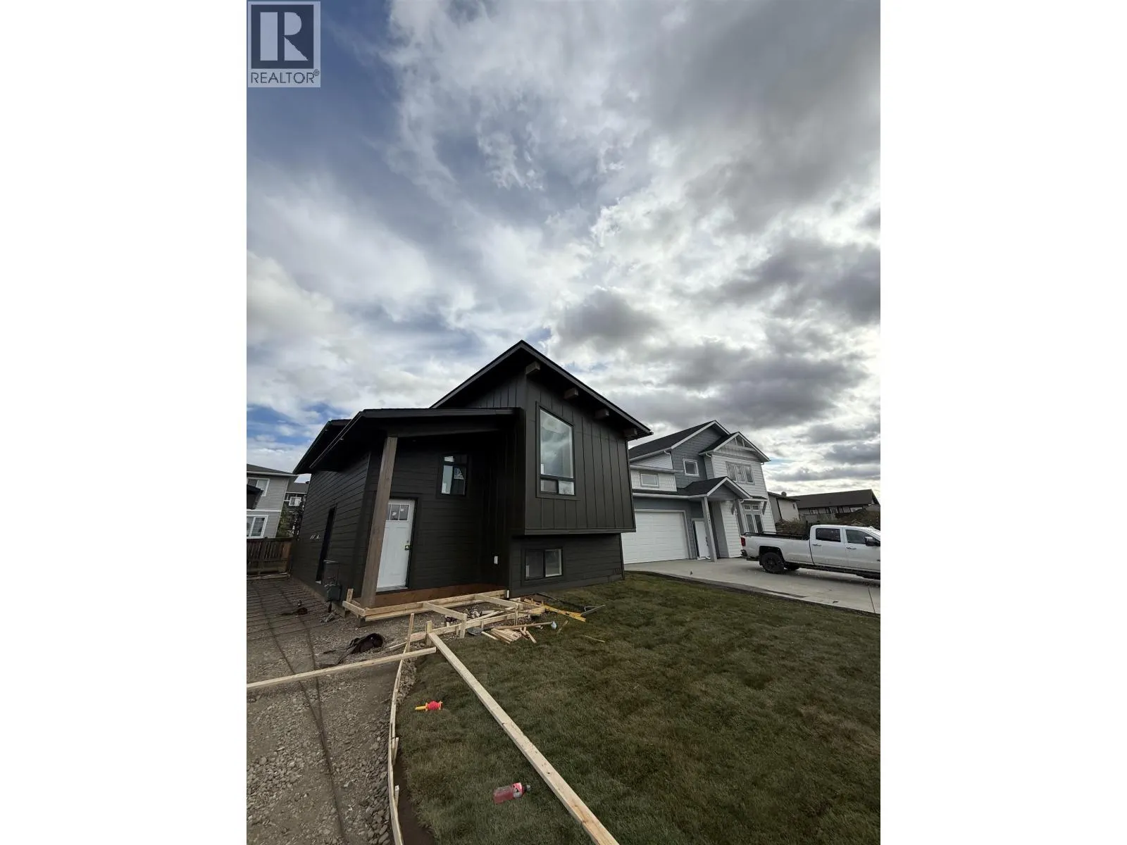 11507 102A STREET