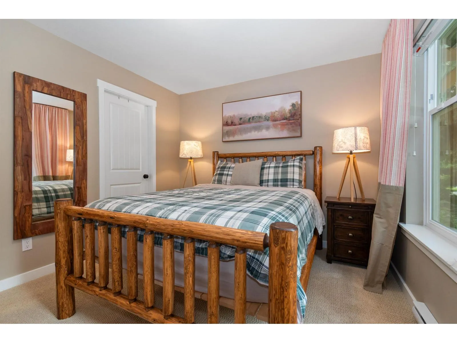 1820 RAVENWOOD TRAIL|Cultus Lake South