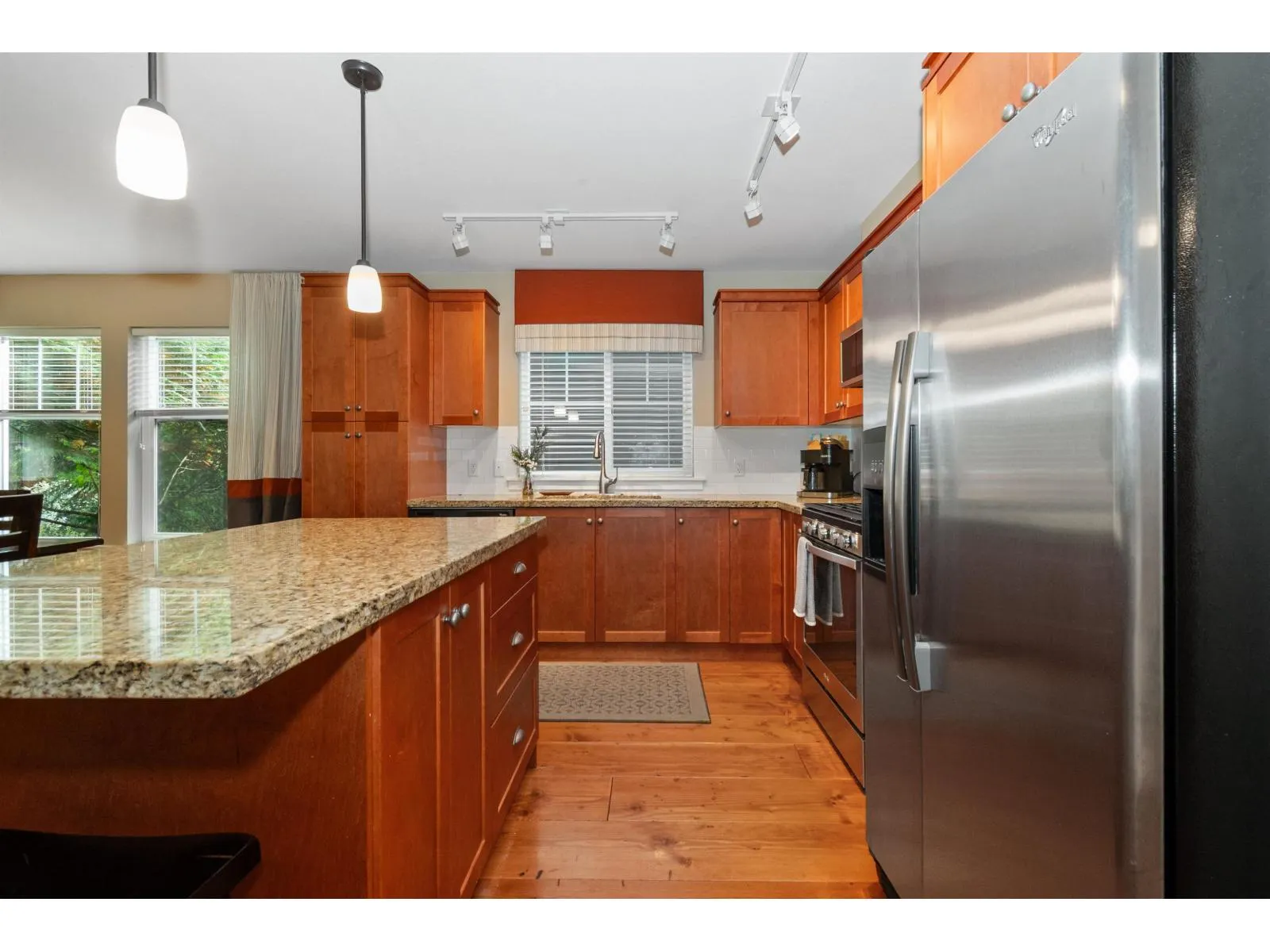 1820 RAVENWOOD TRAIL|Cultus Lake South