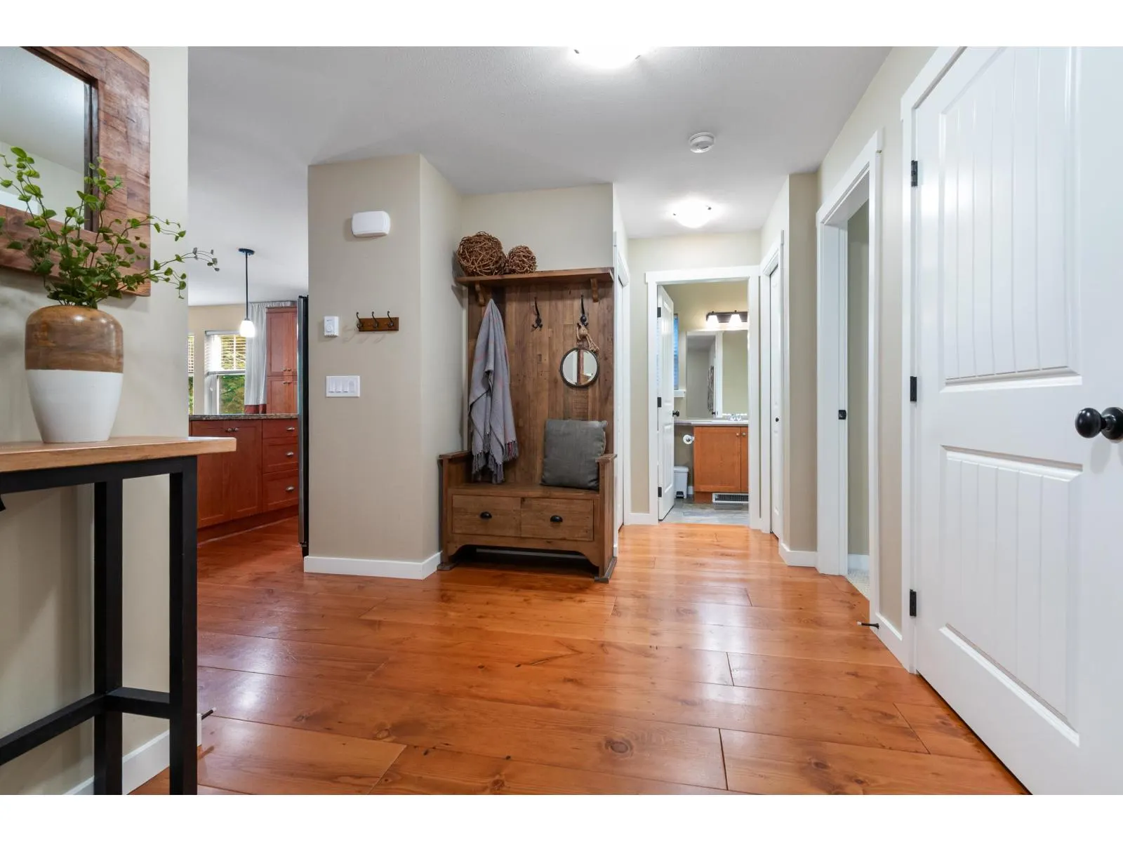1820 RAVENWOOD TRAIL|Cultus Lake South