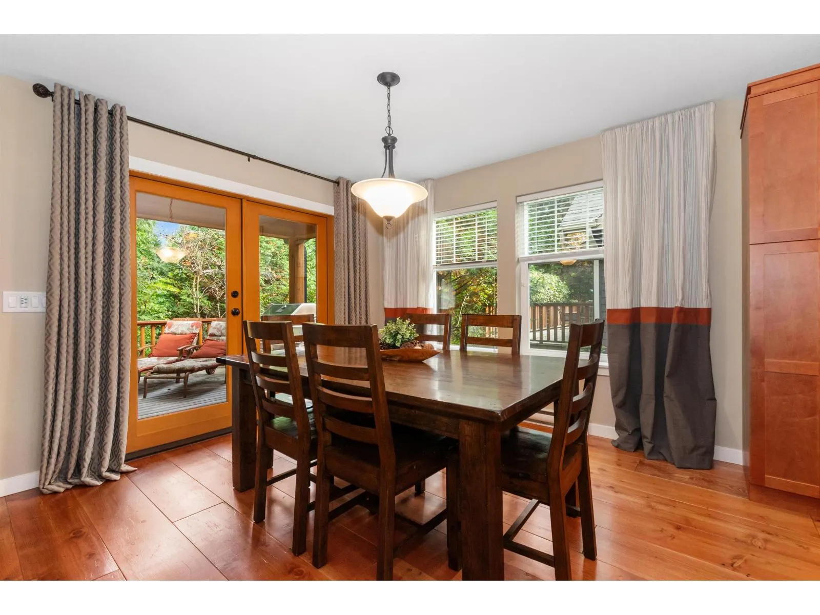 1820 RAVENWOOD TRAIL|Cultus Lake South