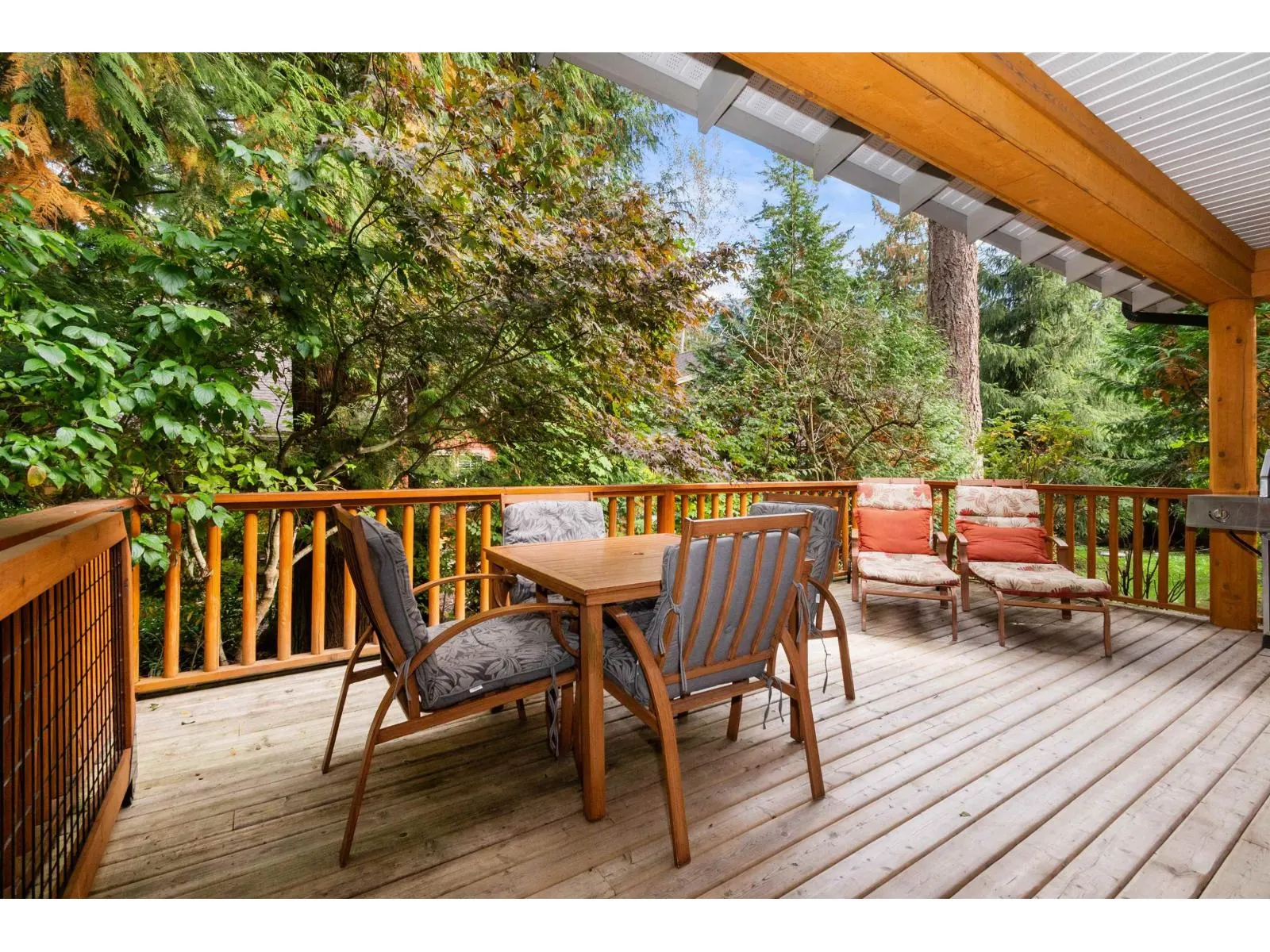 1820 RAVENWOOD TRAIL|Cultus Lake South