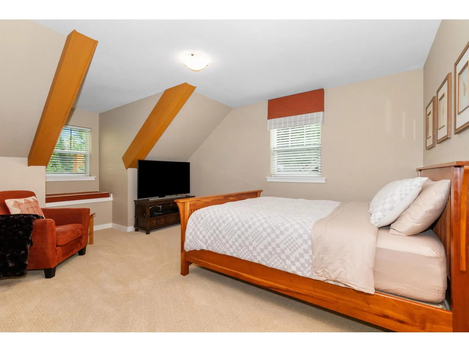 1820 RAVENWOOD TRAIL|Cultus Lake South