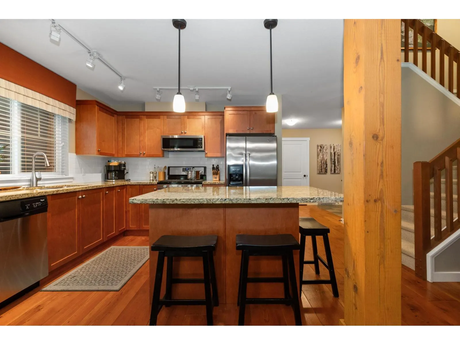 1820 RAVENWOOD TRAIL|Cultus Lake South