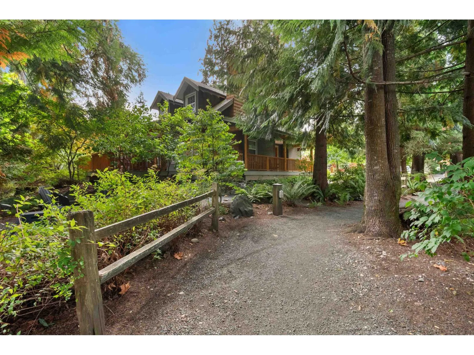 1820 RAVENWOOD TRAIL|Cultus Lake South