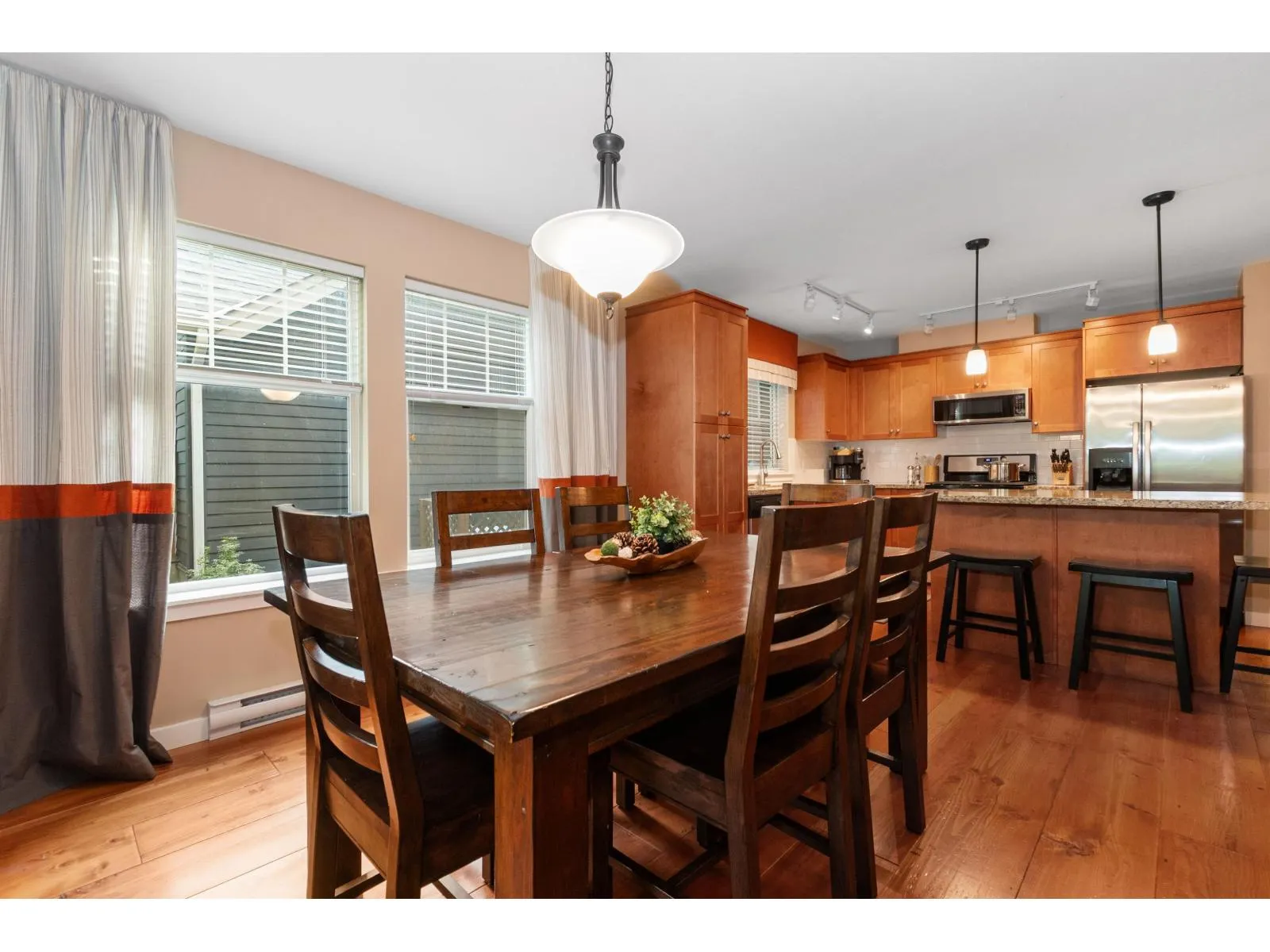 1820 RAVENWOOD TRAIL|Cultus Lake South