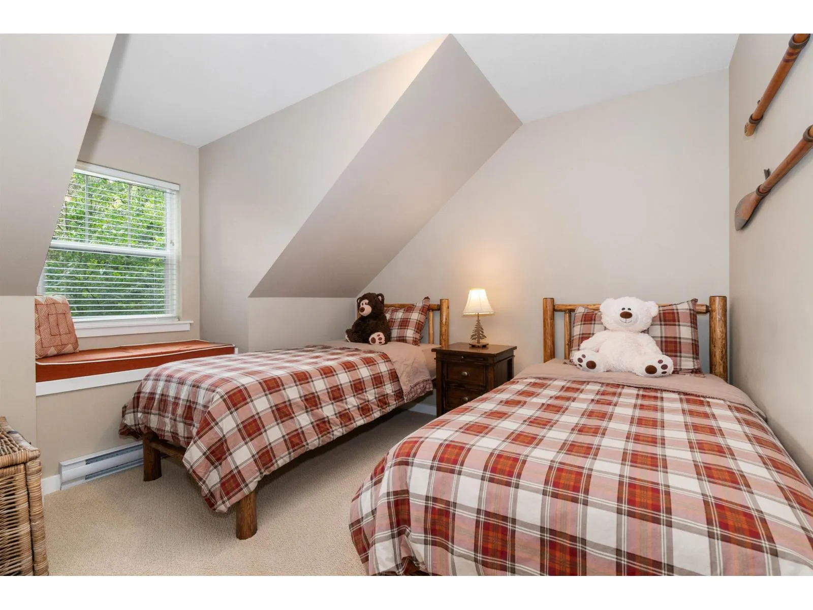 1820 RAVENWOOD TRAIL|Cultus Lake South