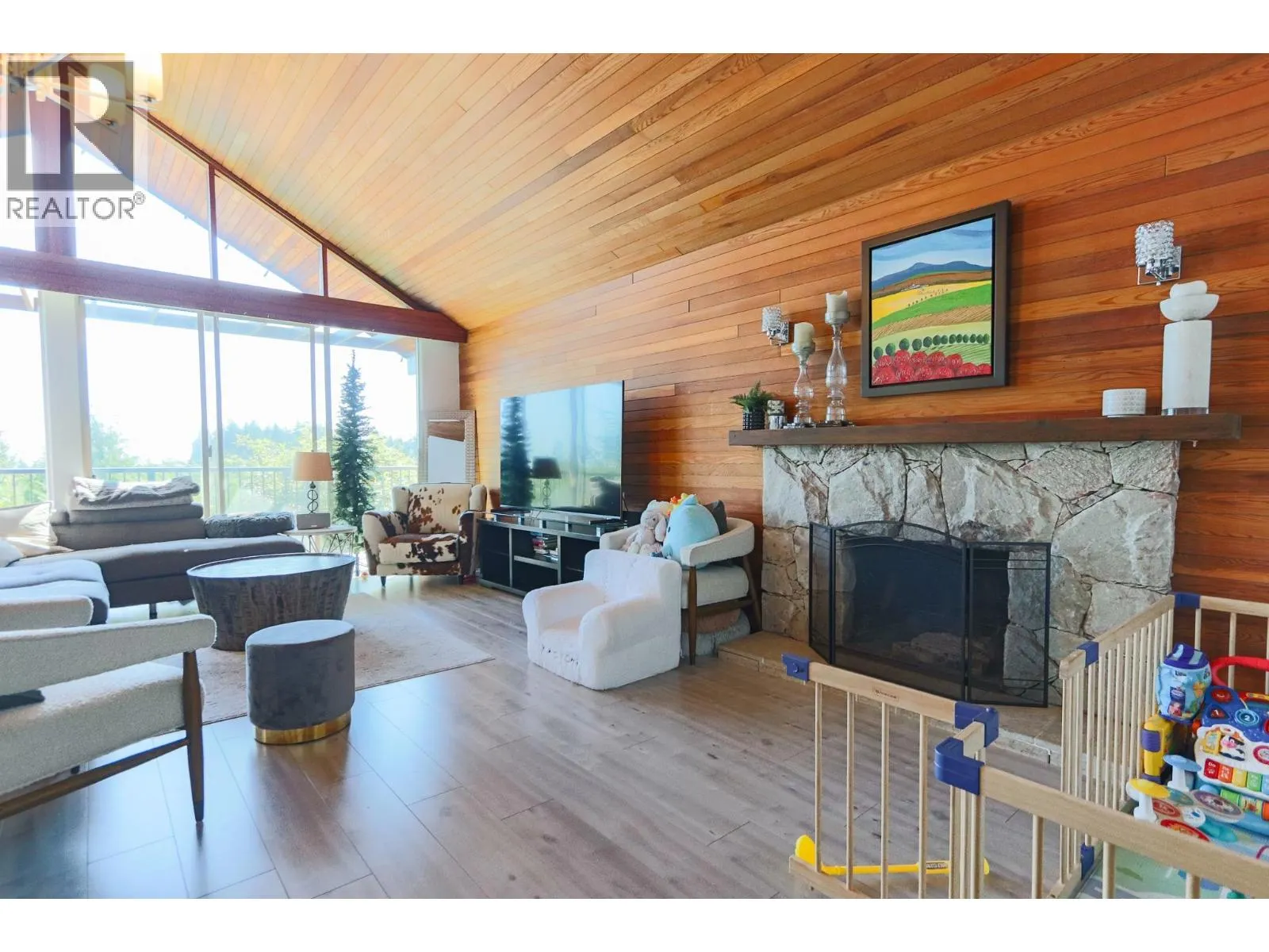 4591 WOODGREEN DRIVE