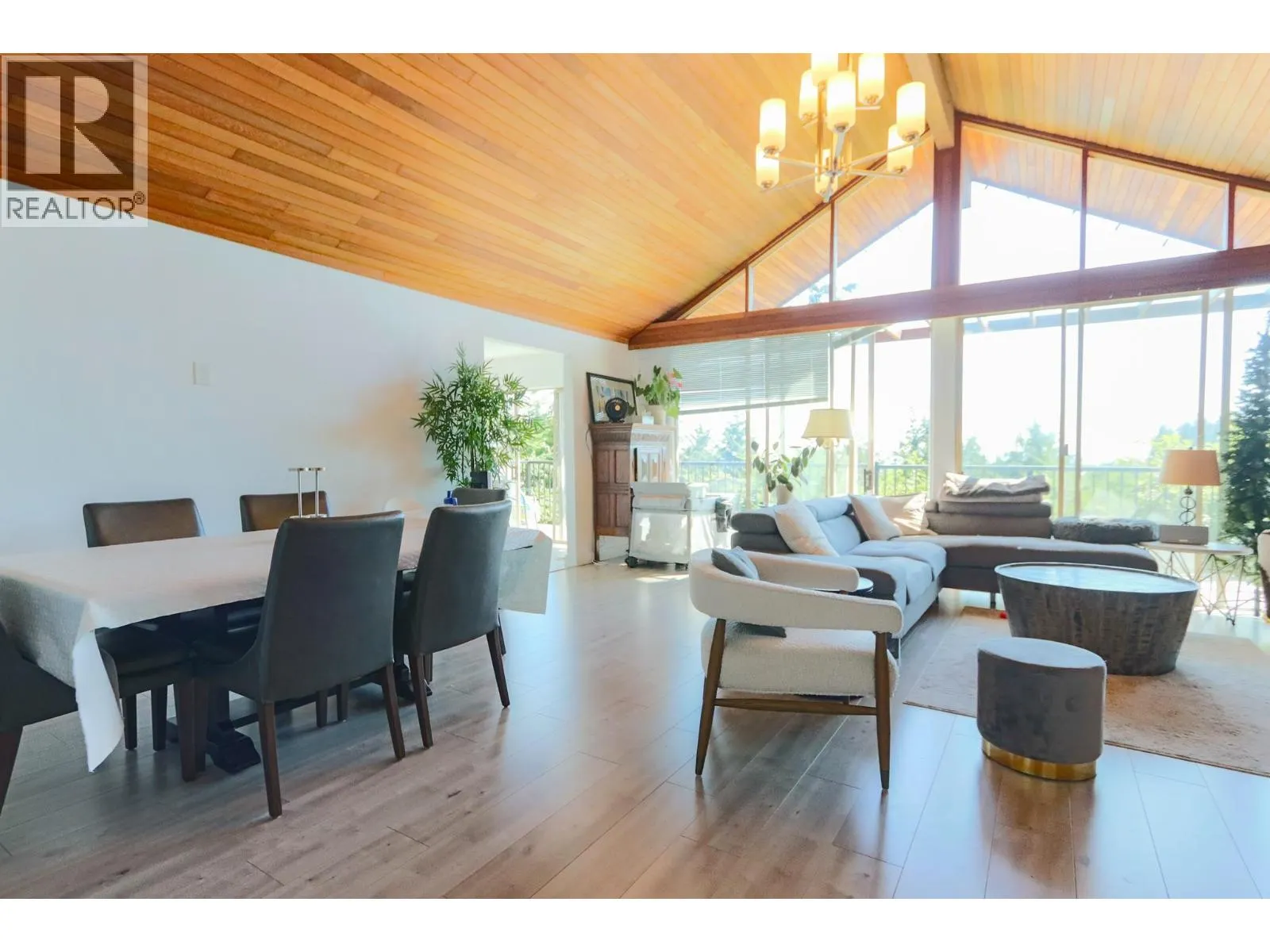 4591 WOODGREEN DRIVE