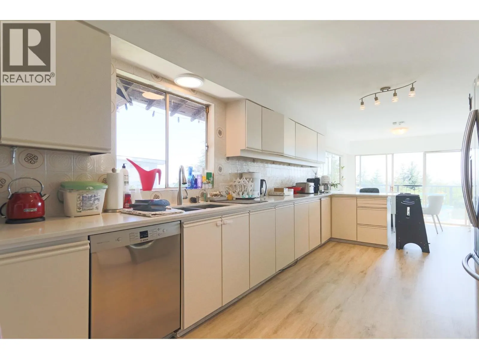 4591 WOODGREEN DRIVE