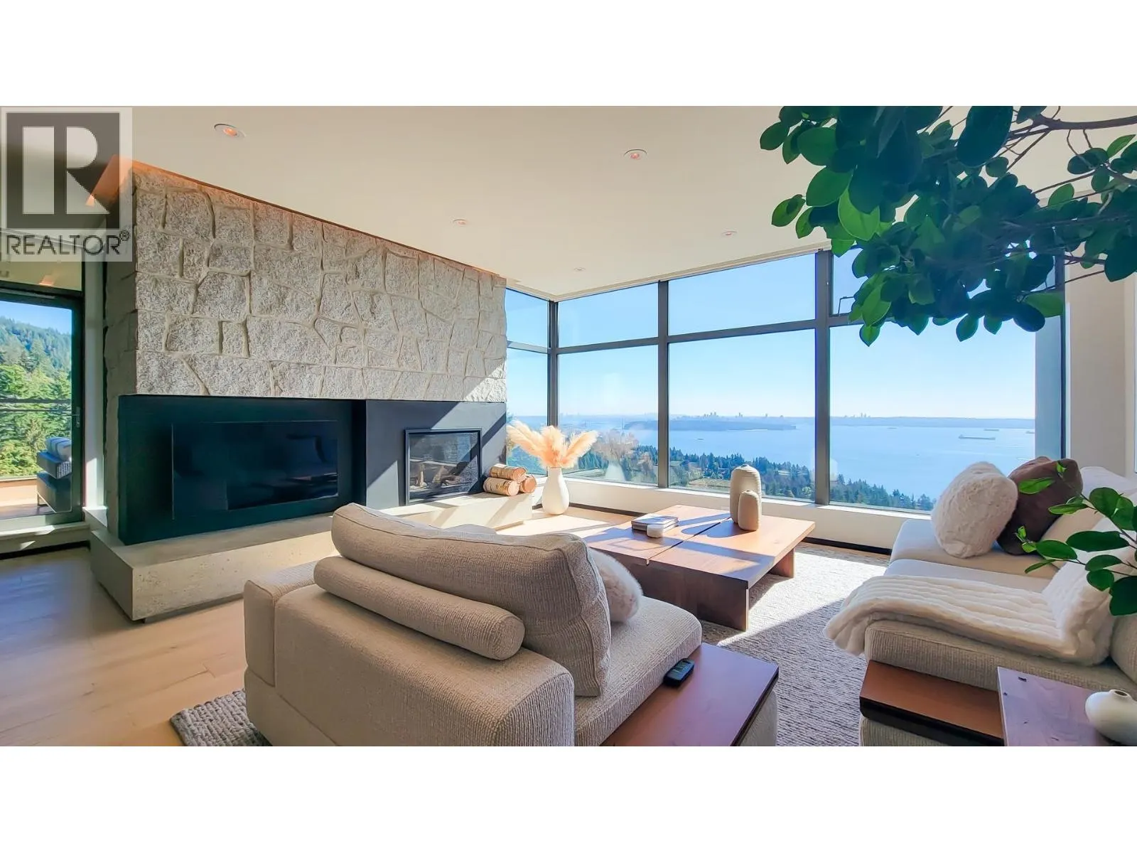 1201 3315 CYPRESS PLACE