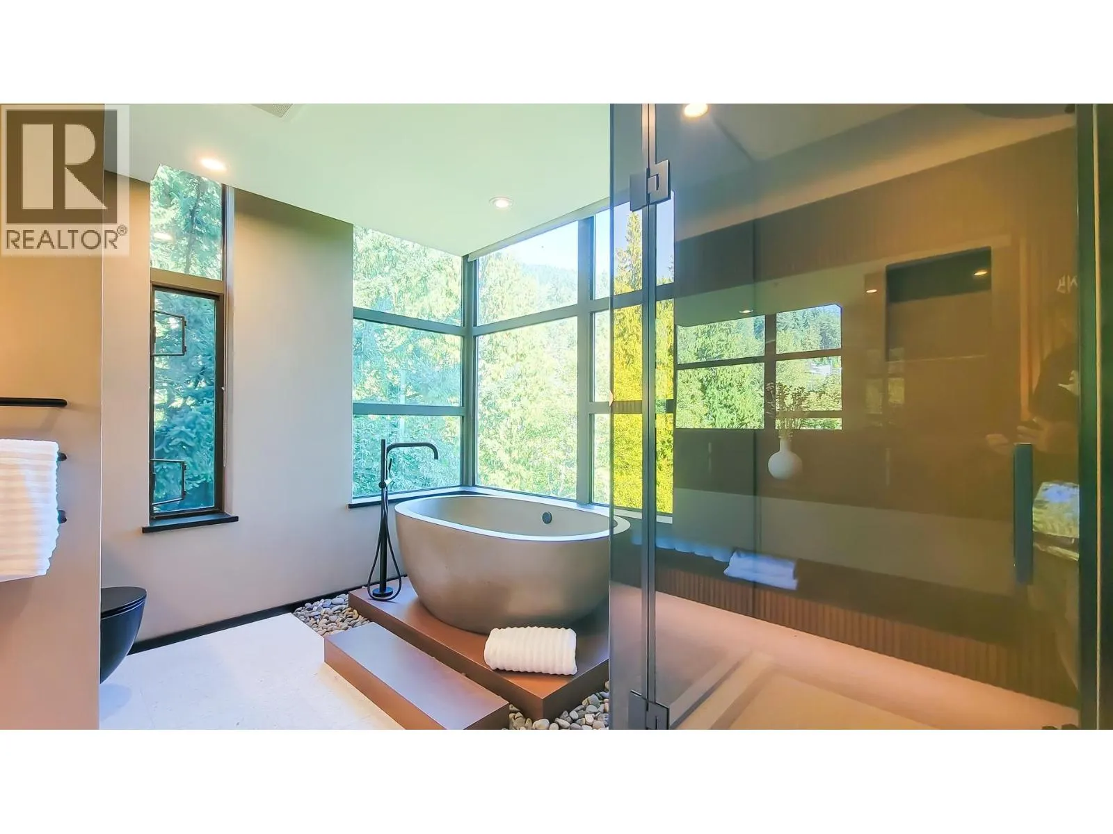 1201 3315 CYPRESS PLACE