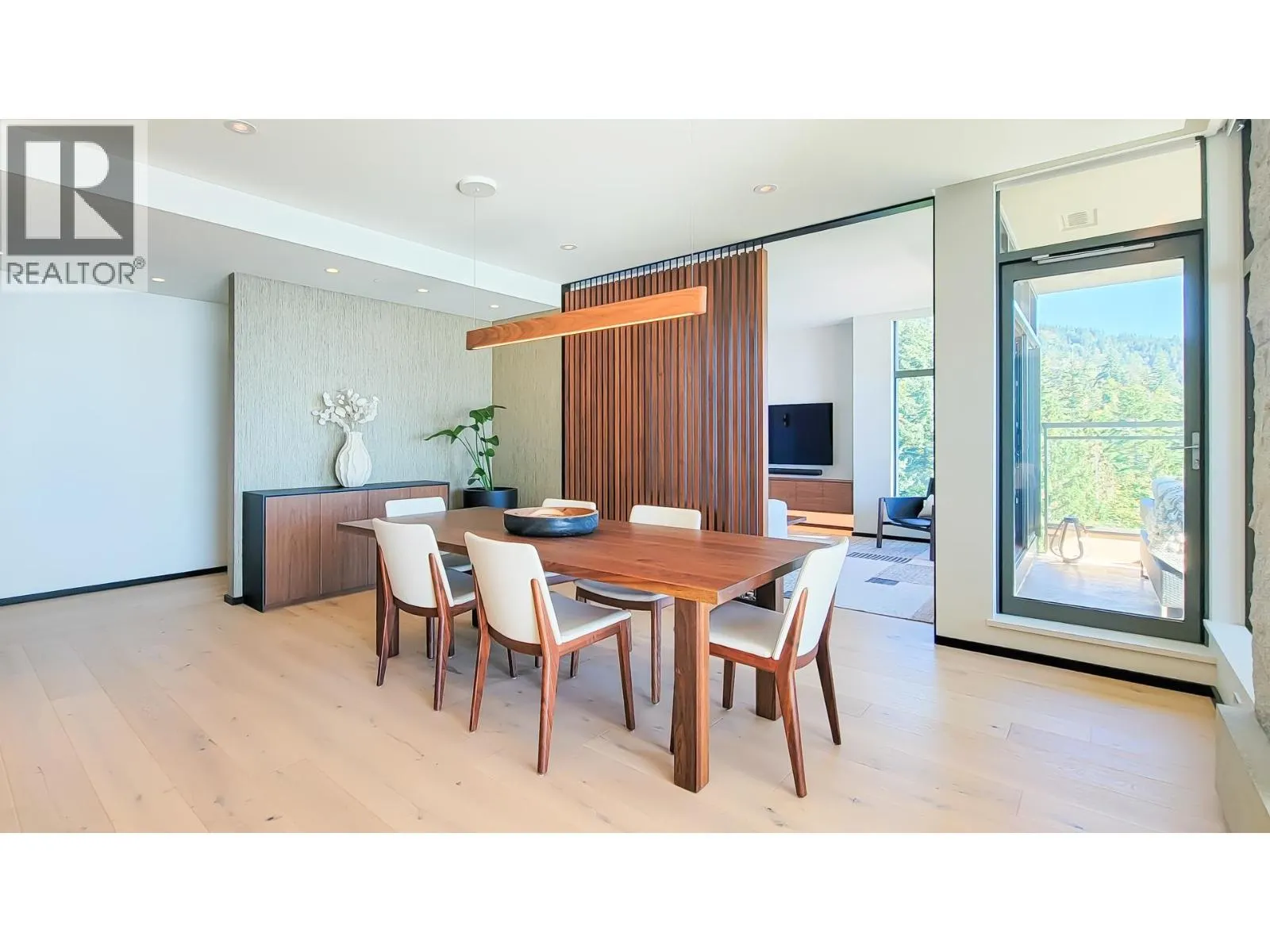 1201 3315 CYPRESS PLACE