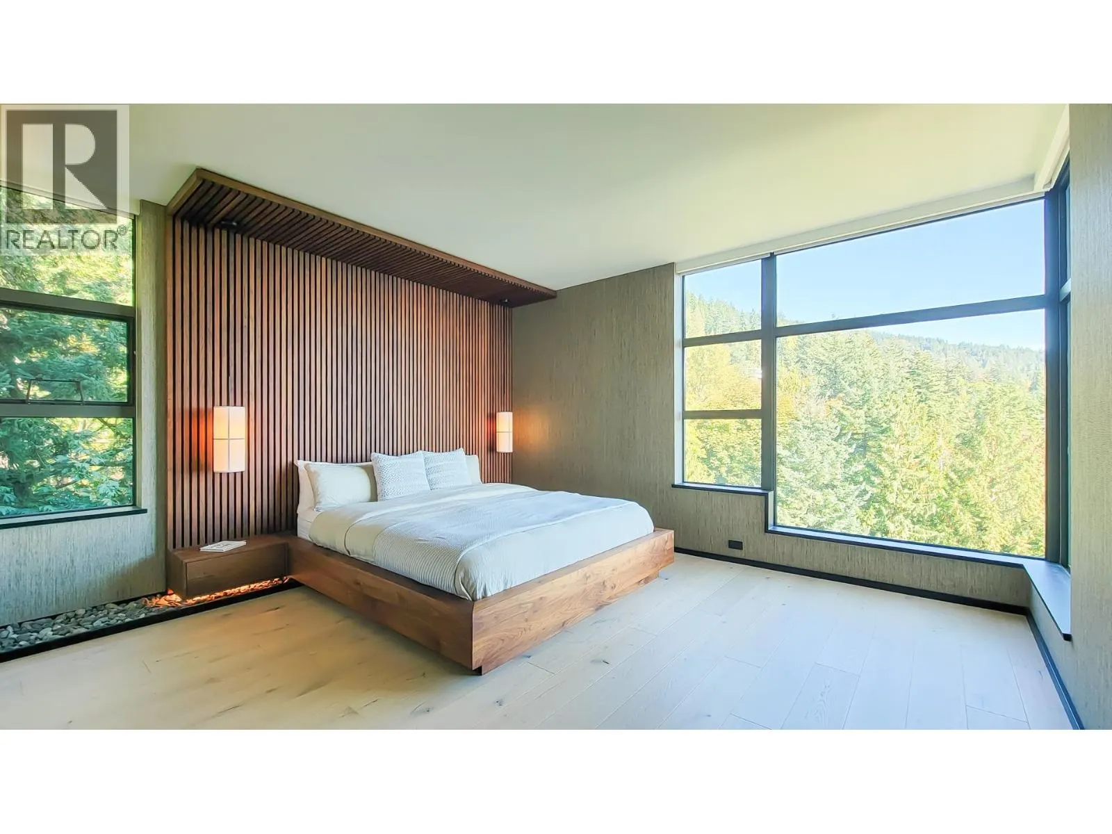 1201 3315 CYPRESS PLACE