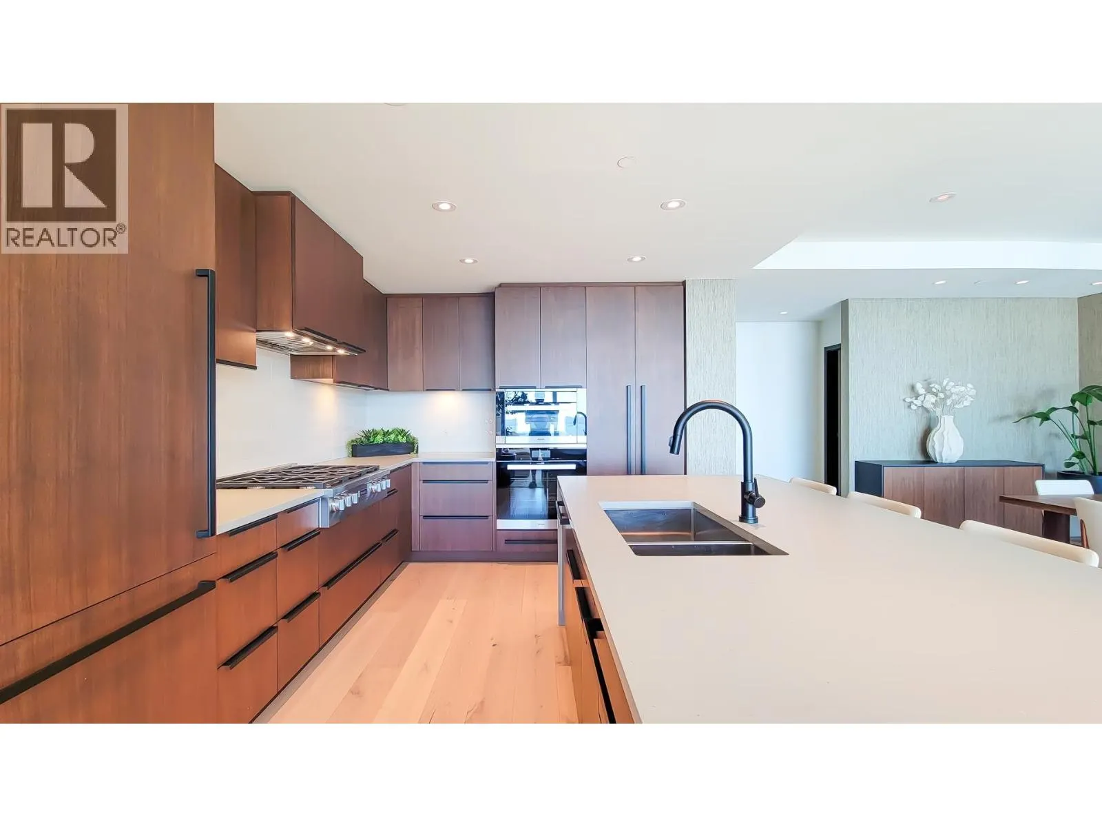 1201 3315 CYPRESS PLACE