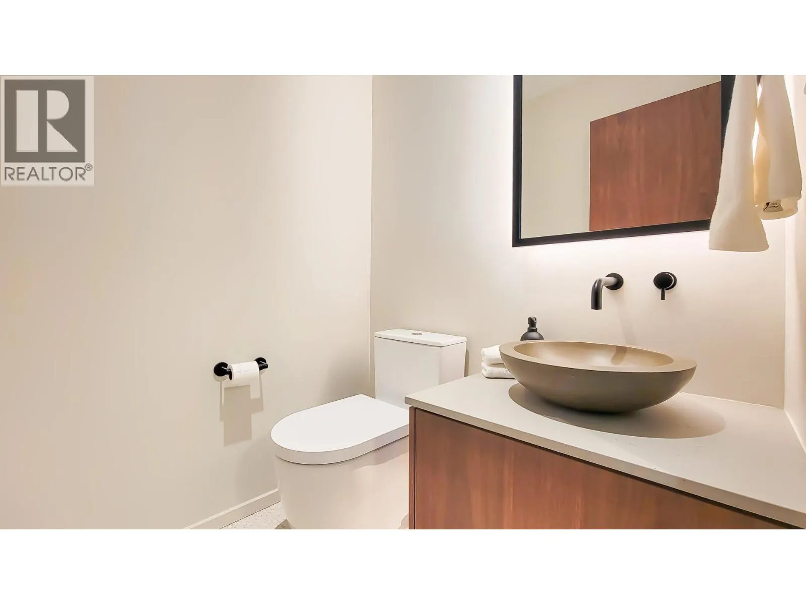 1201 3315 CYPRESS PLACE