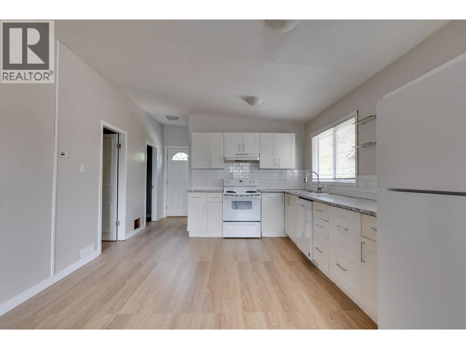 545 EWERT STREET