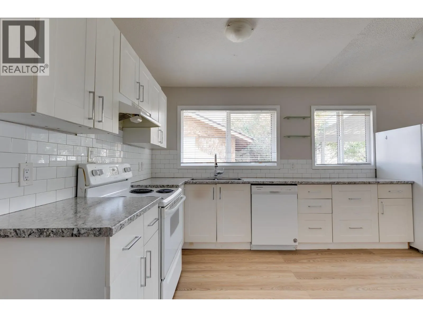 545 EWERT STREET