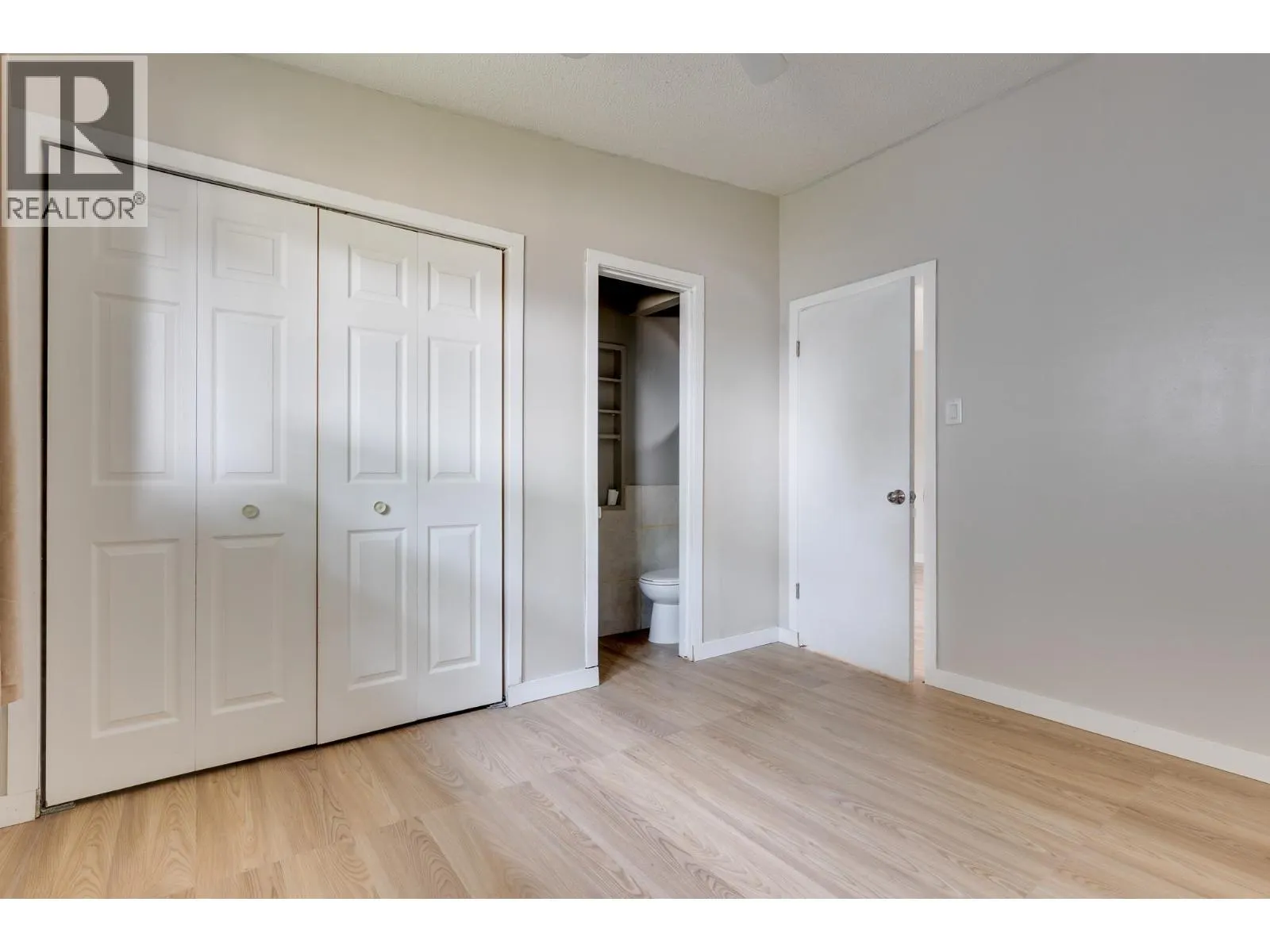 545 EWERT STREET