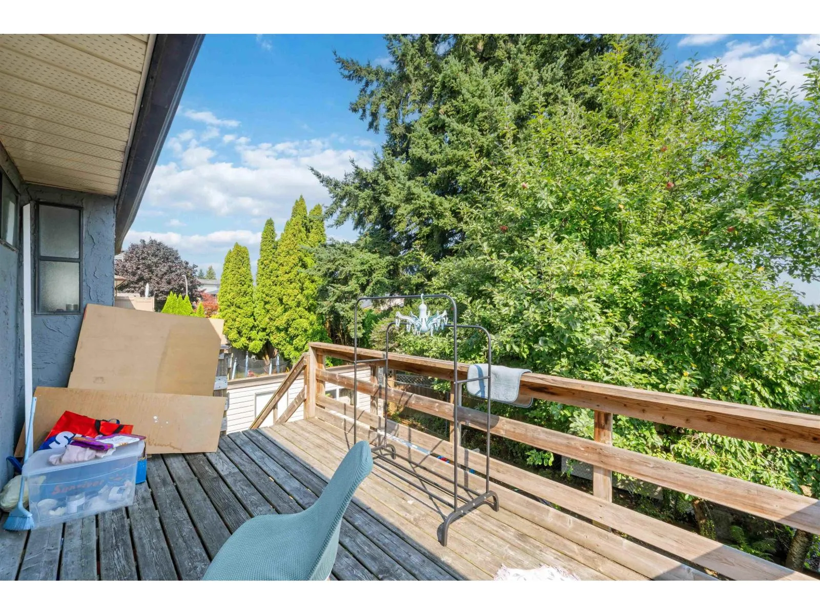 2418 WAYBURNE CRESCENT