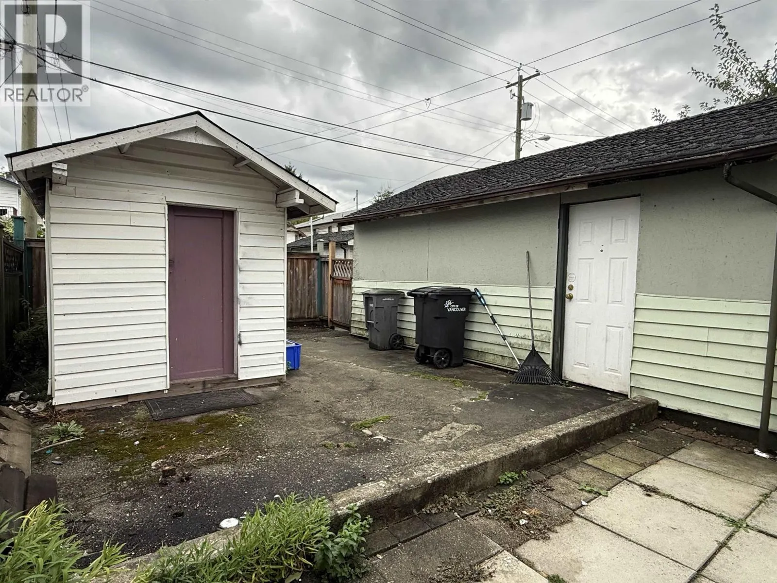 5828 KERR STREET