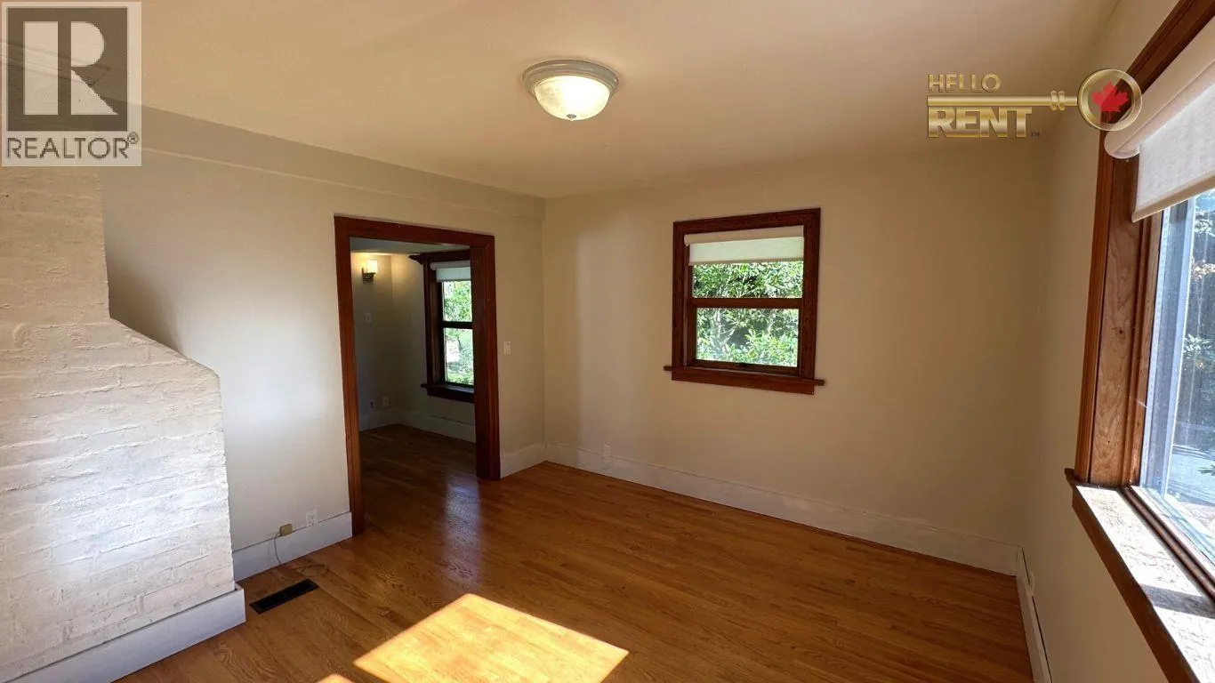 3009 ST. ANDREWS AVENUE