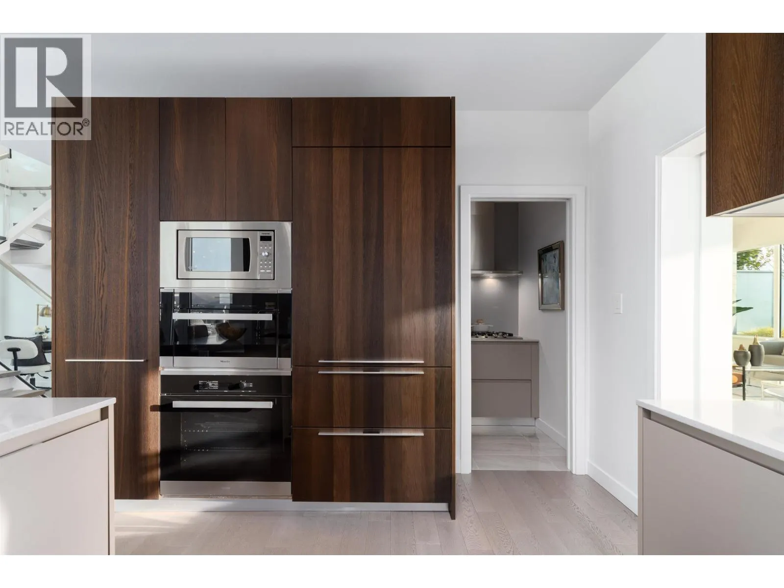 1205 6622 PEARSON WAY