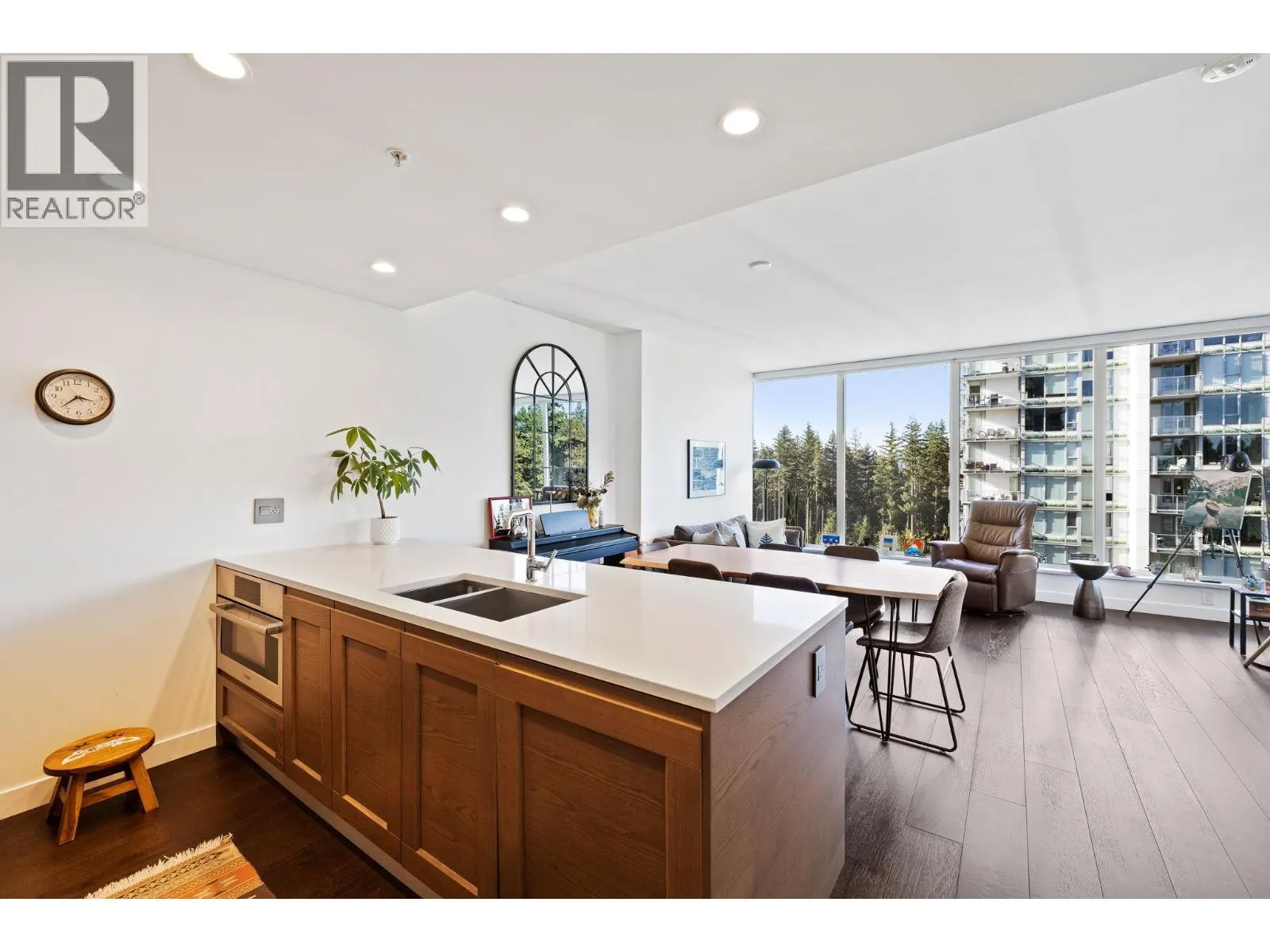 1603 5629 BIRNEY AVENUE