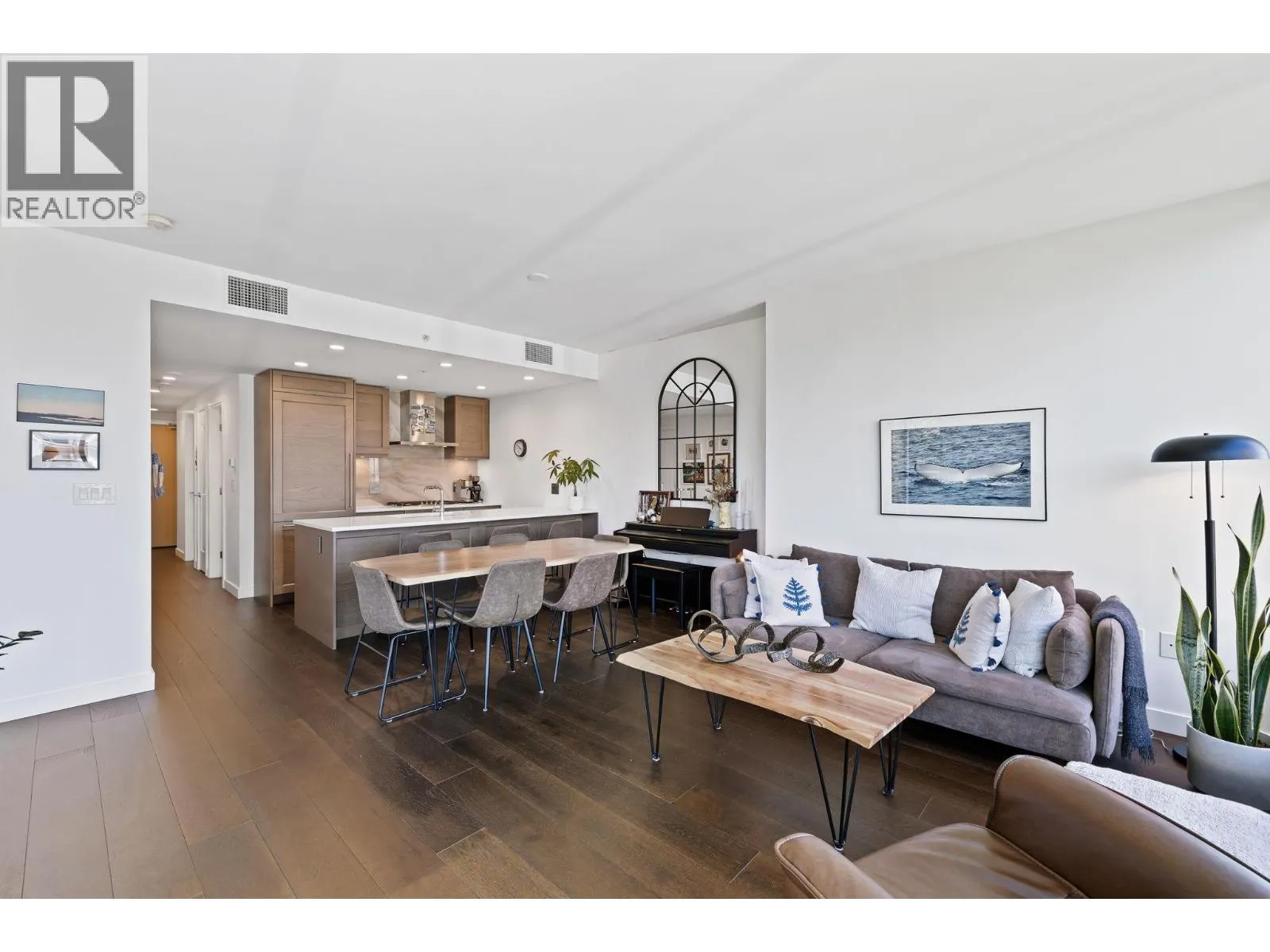 1603 5629 BIRNEY AVENUE
