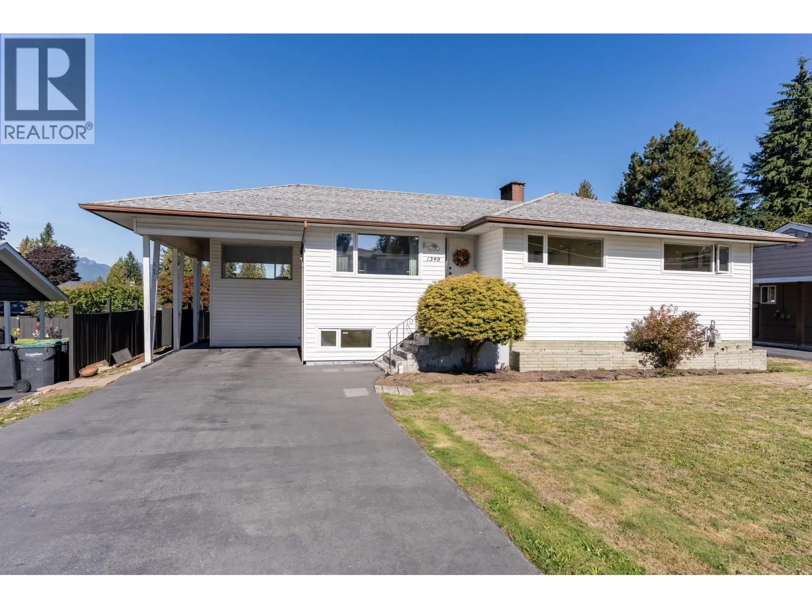 1349 SUMMIT DRIVE