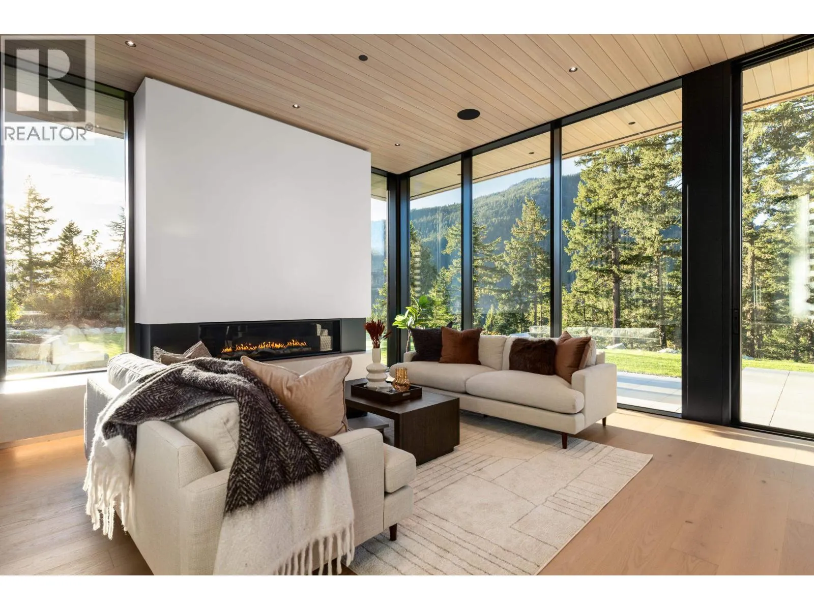 9257 WEDGEMOUNT PLATEAU DRIVE