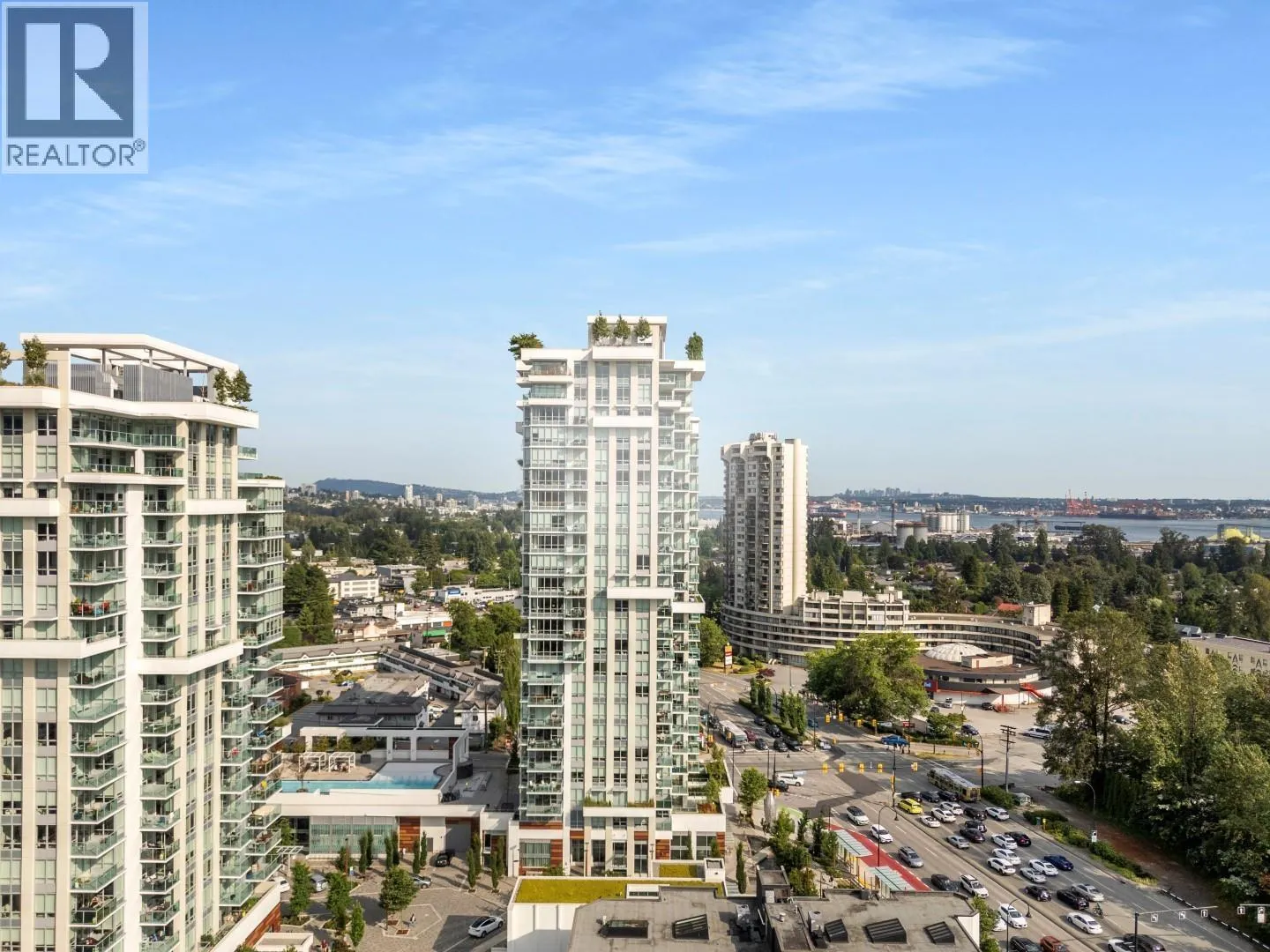 606 1632 LIONS GATE LANE