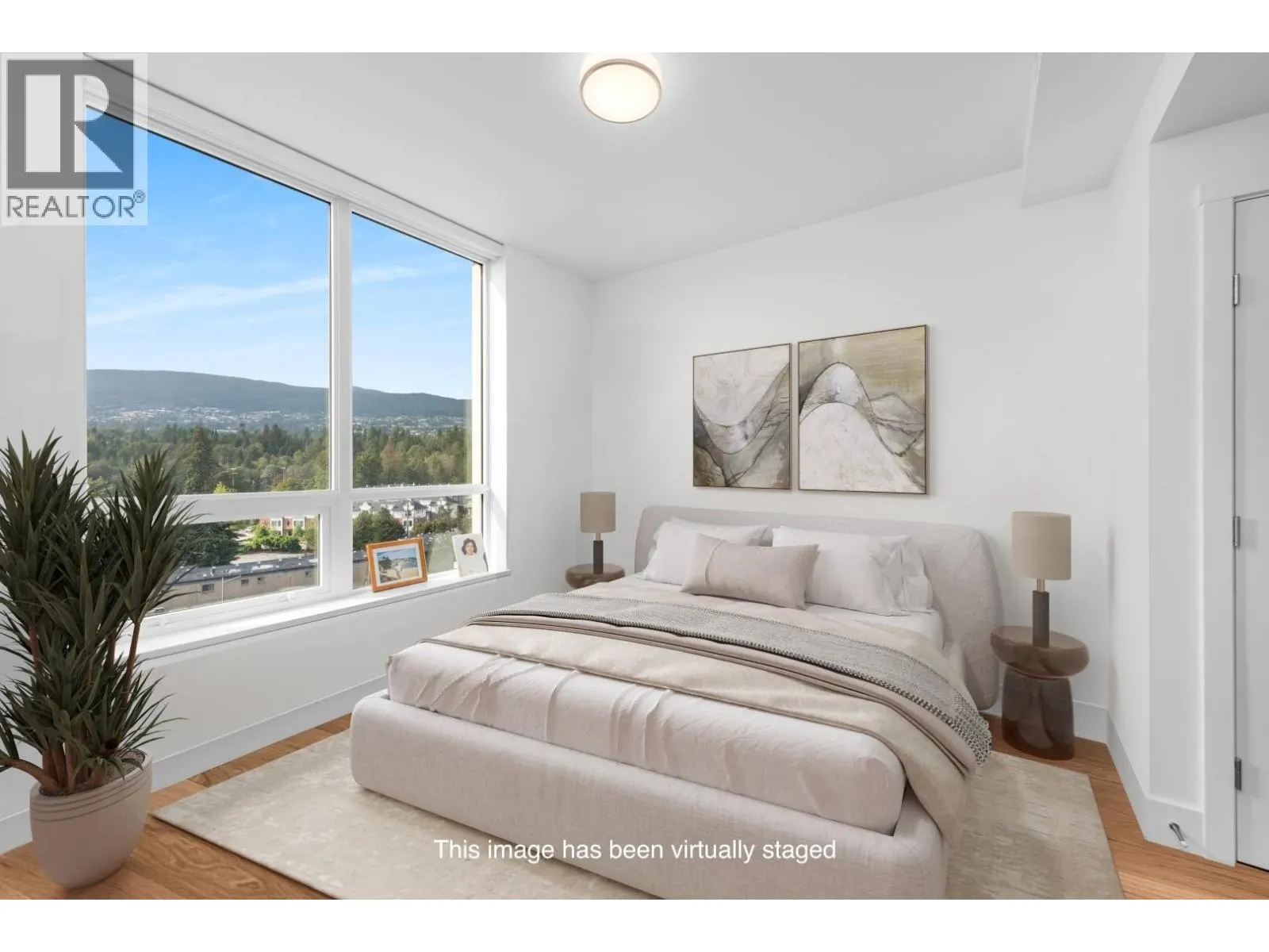 606 1632 LIONS GATE LANE