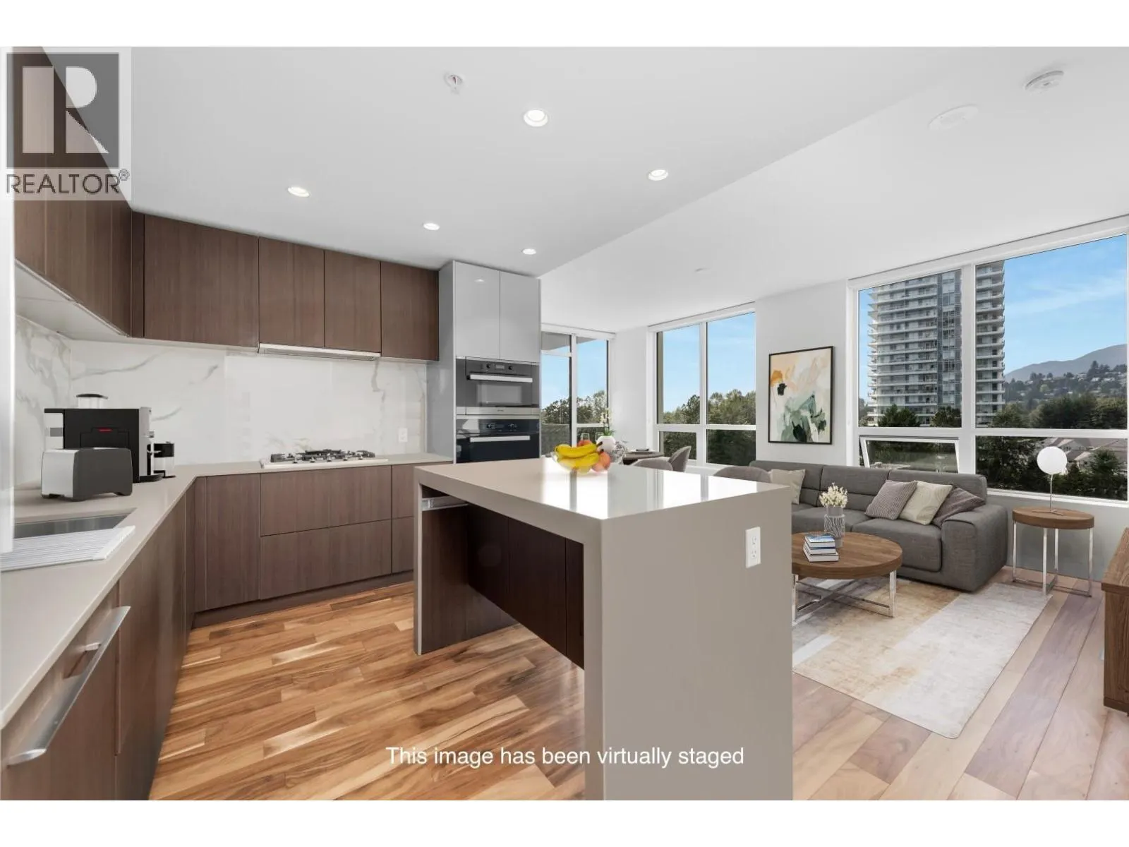 606 1632 LIONS GATE LANE