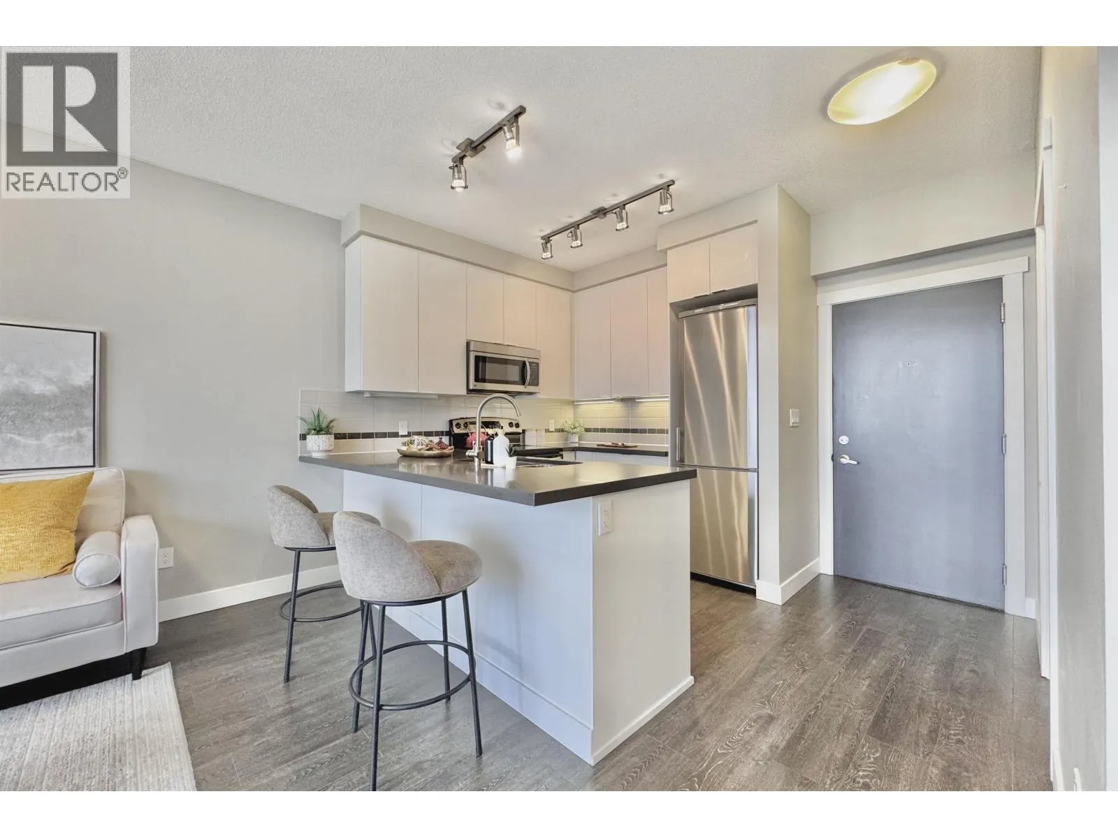 1103 9025 HIGHLAND COURT