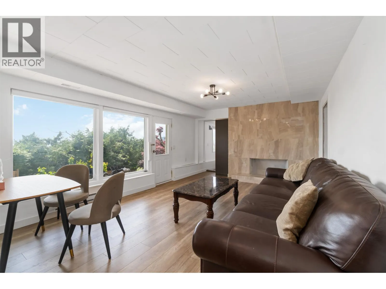 637 ALPINE COURT